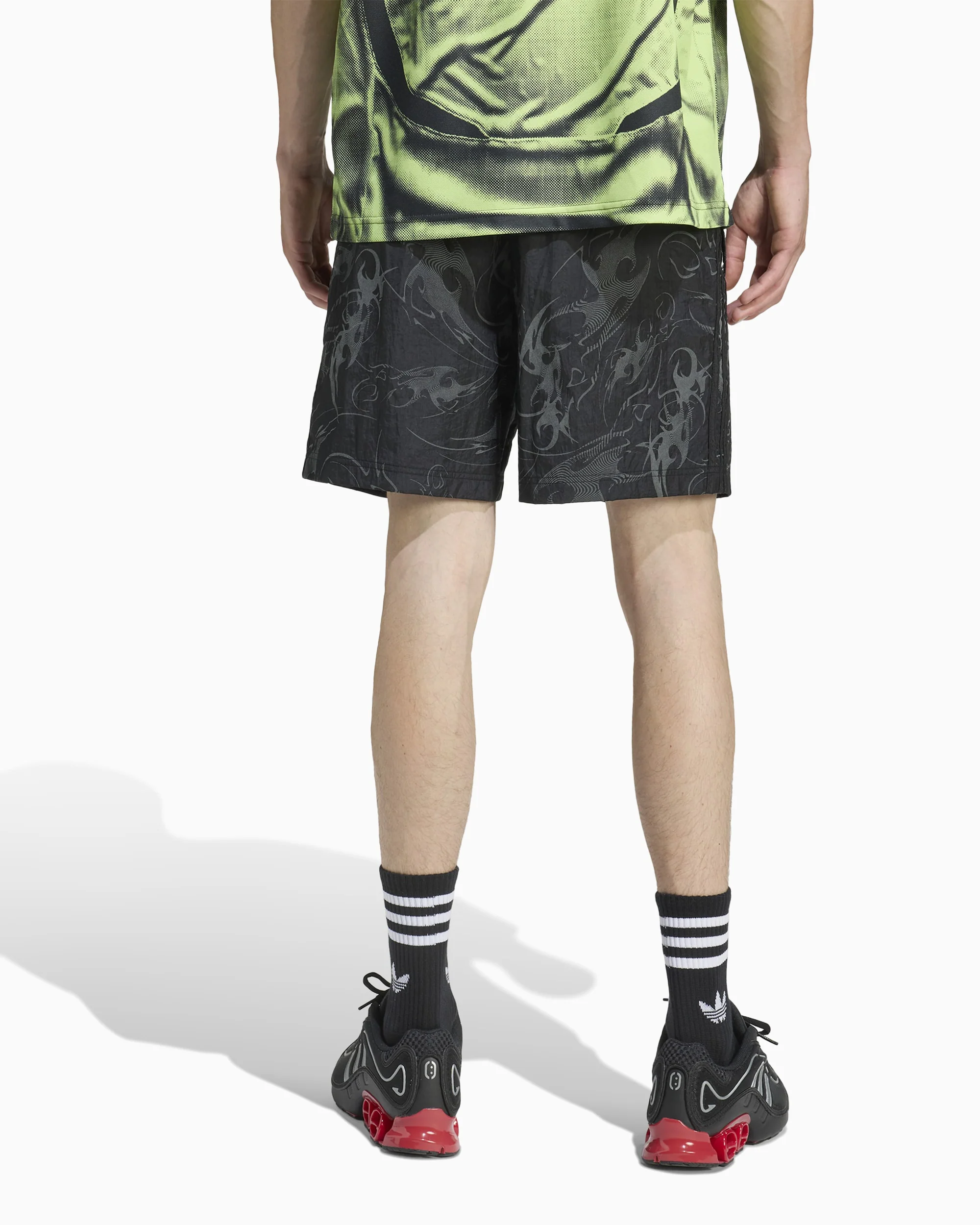 adidas Originals Adilenium Adilenium Teamgeist Herren-Shorts - Image 5