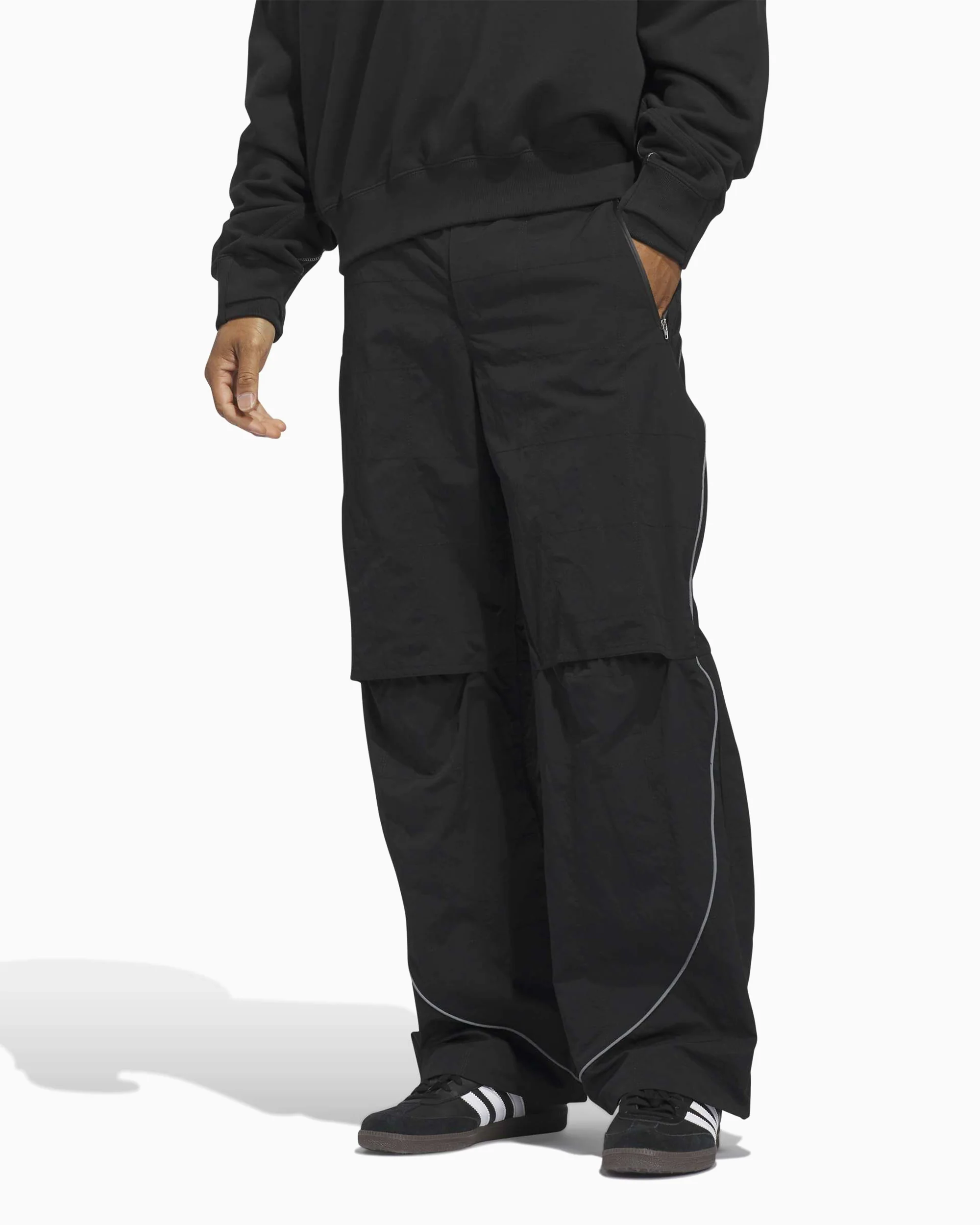 adidas Originals Airdrome Shield Relaxed Unisex Sweathose - Image 4