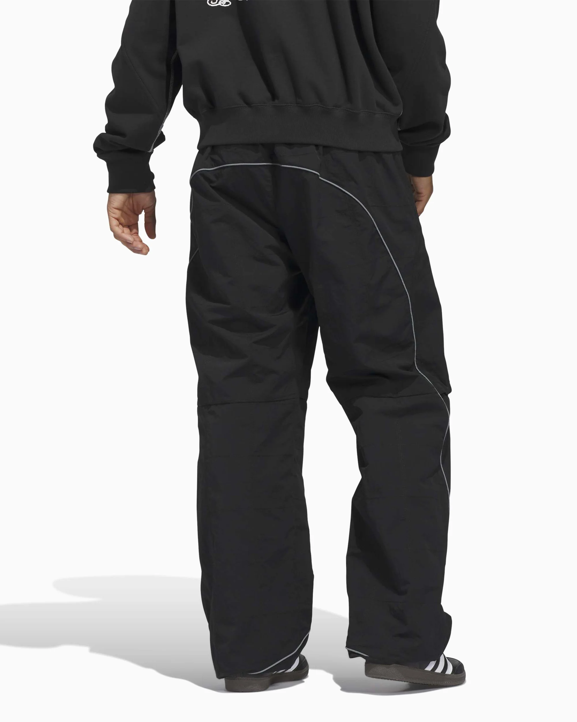 adidas Originals Airdrome Shield Relaxed Unisex Sweathose - Image 5