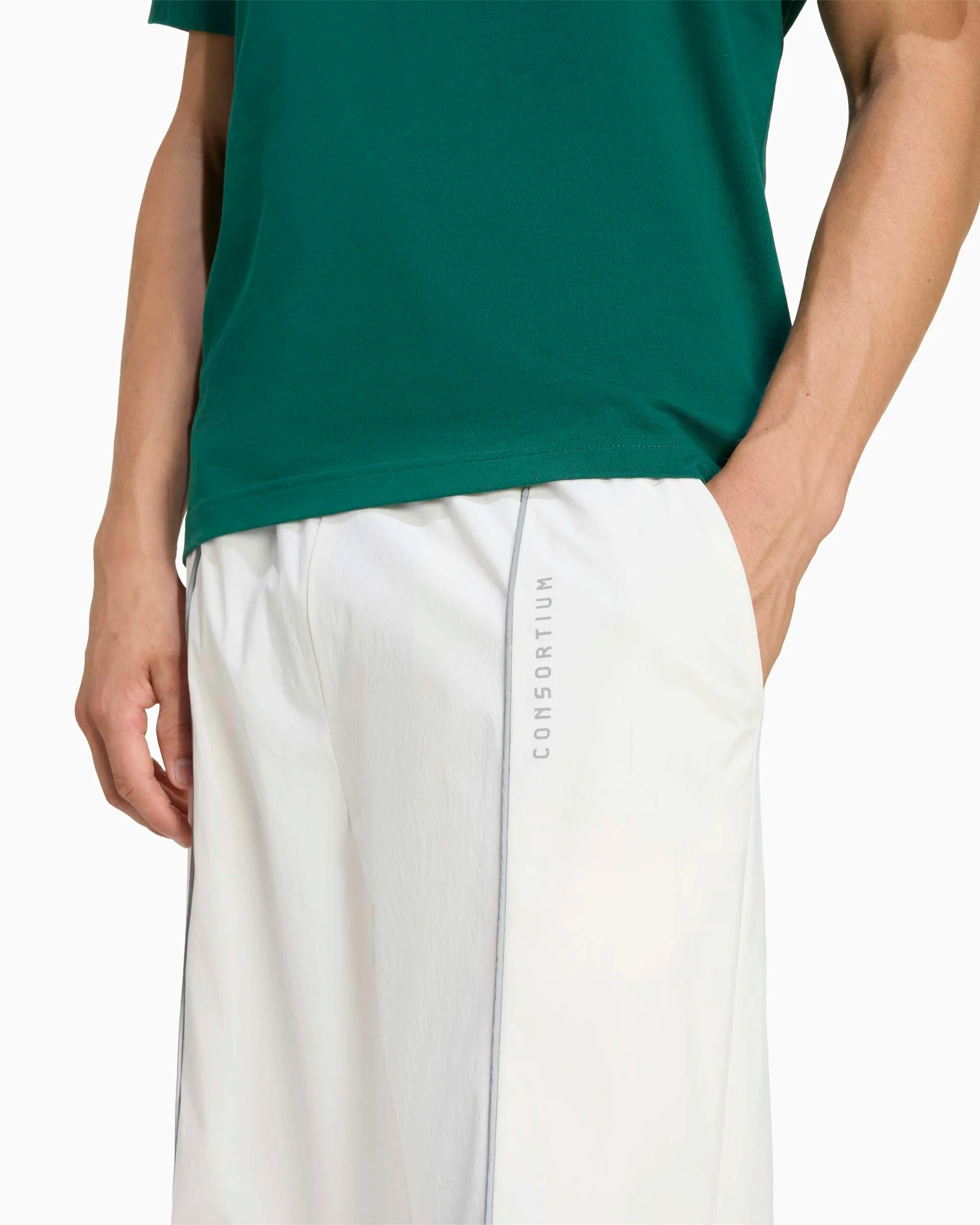 adidas Originals Consortium Relaxed Herren-Trainingshose - Image 3
