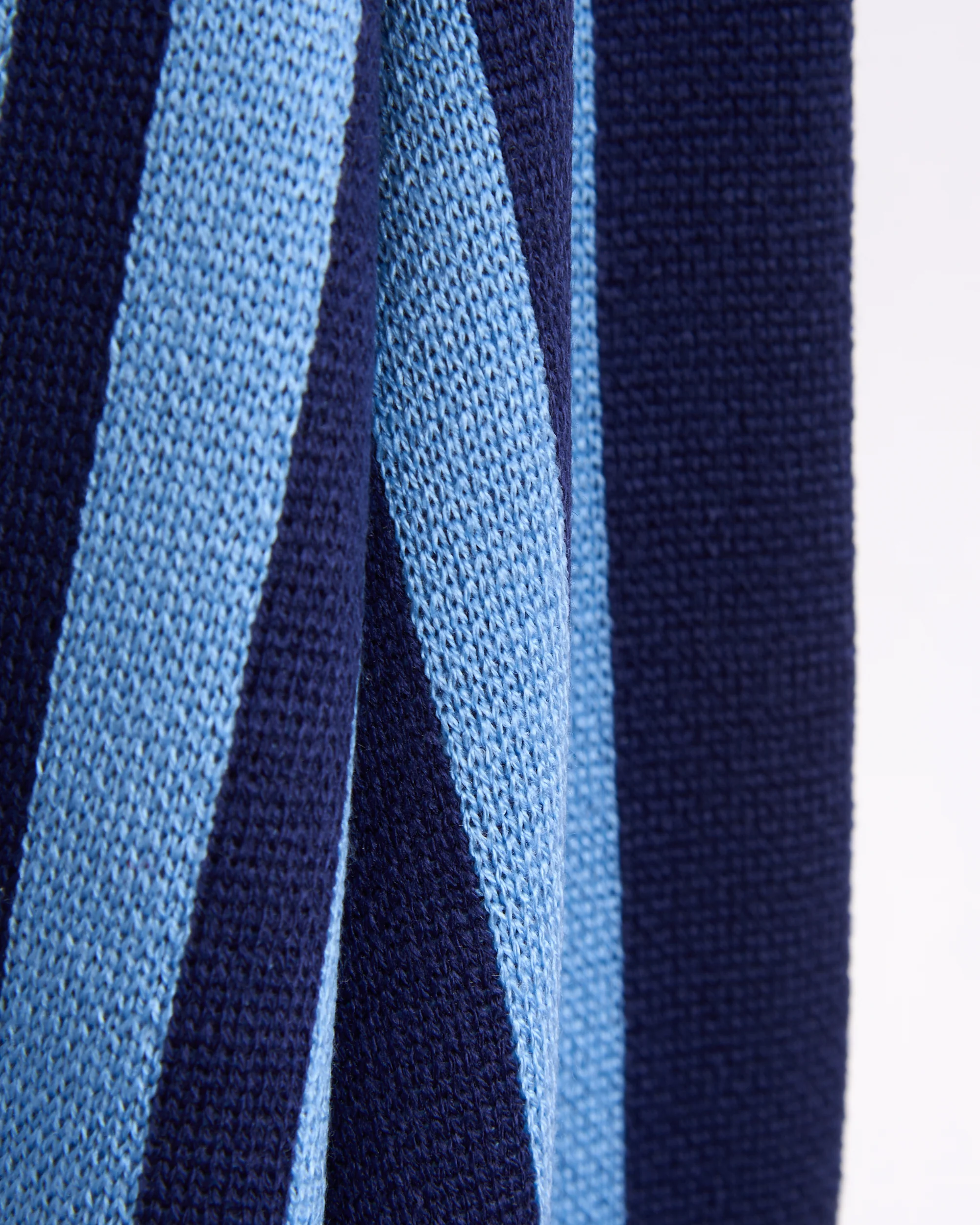 adidas Originals x AVAVAV Souvenir Unisex Schal - Image 3