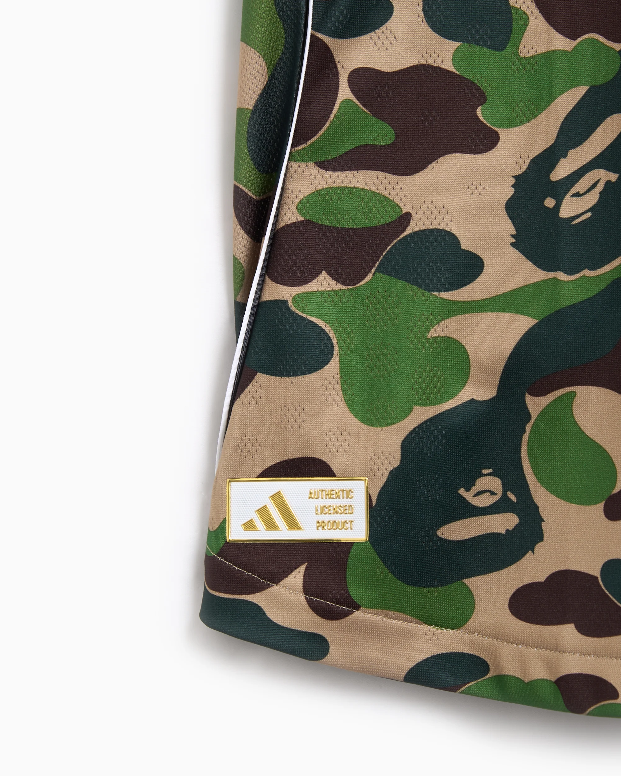 adidas Originals x BAPE Football Slim Herren-Jersey T-Shirt mit Grafik - Image 10