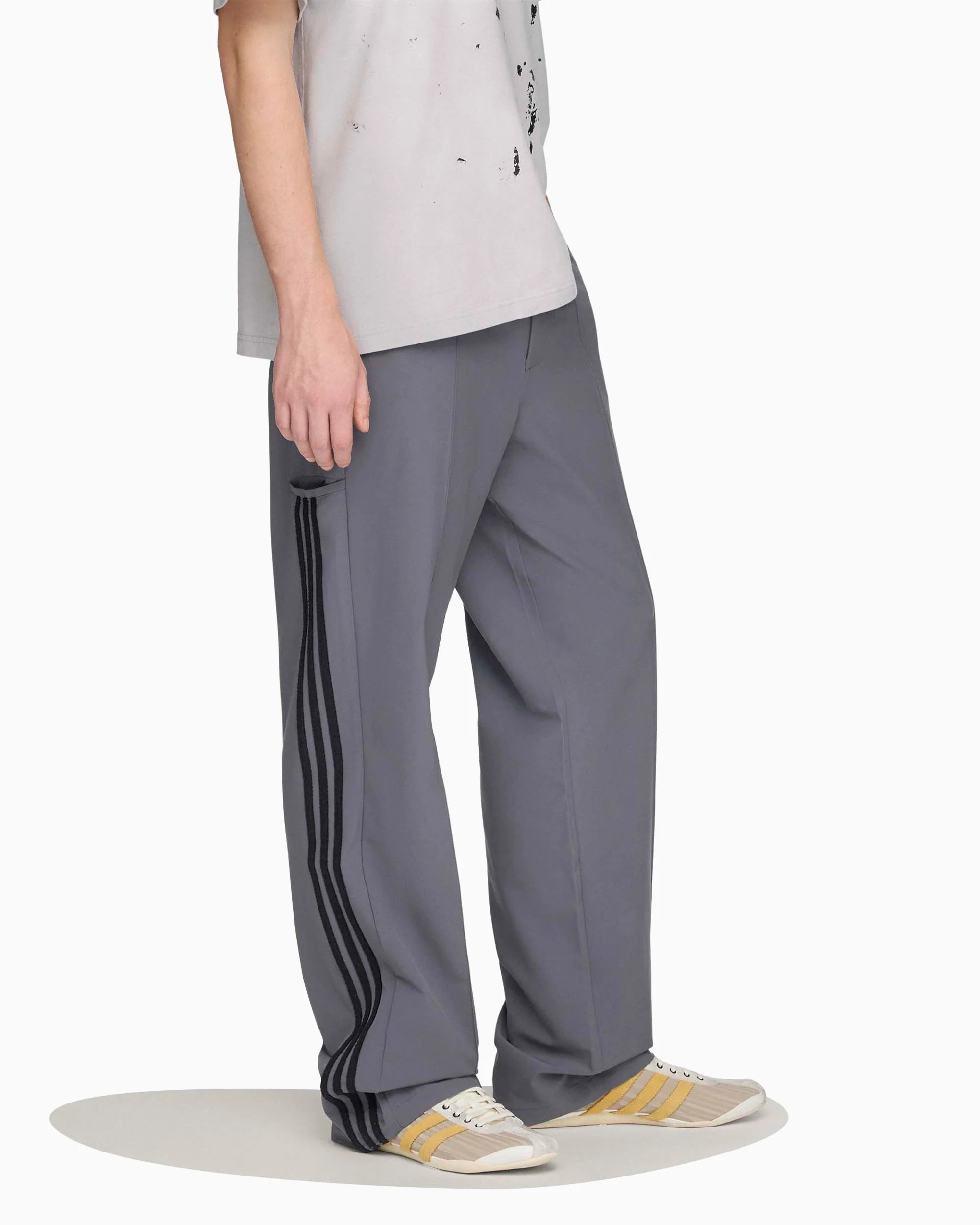 adidas Originals x Song For The Mute 007 Relaxed Unisex Chino-Hose - Image 2