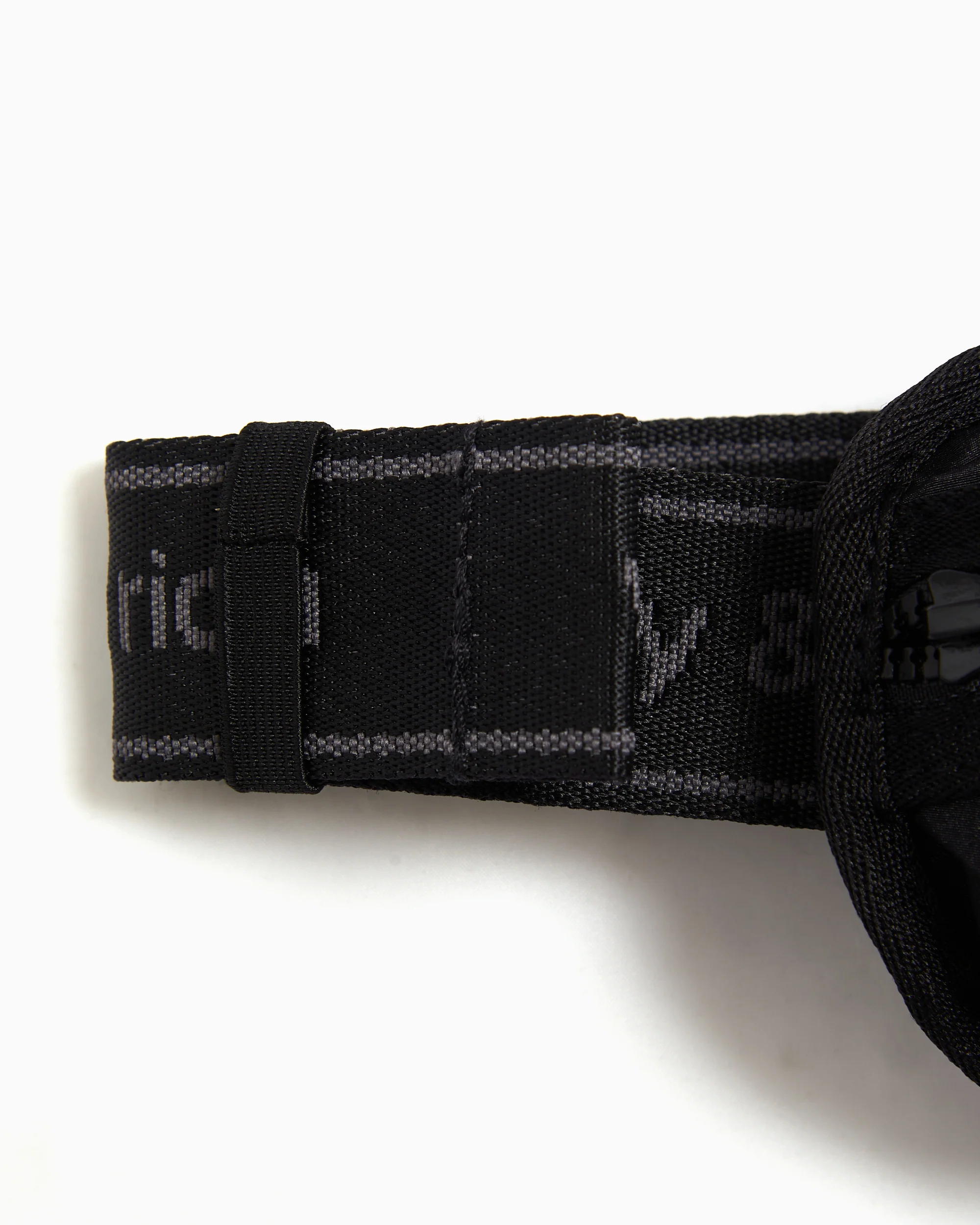 adidas Originals x Sporty & Rich Unisex Bauchtasche - Image 7