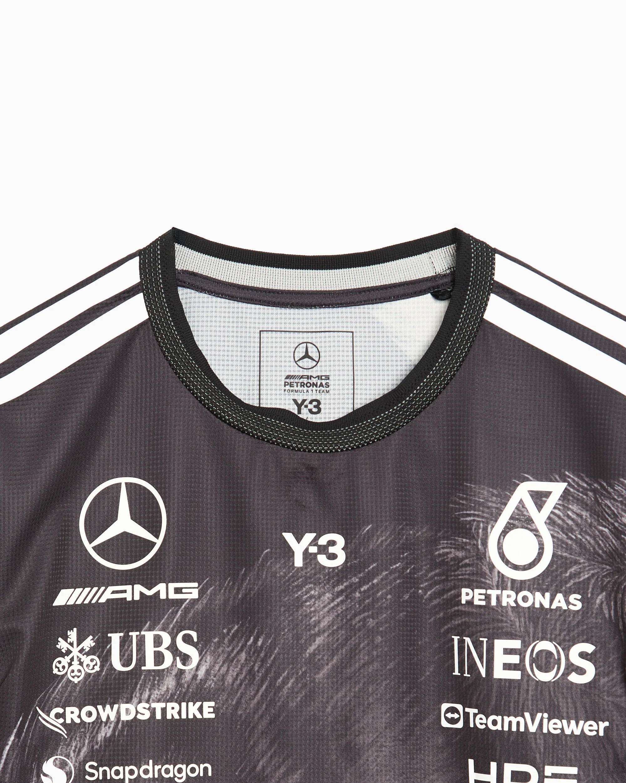 adidas Y-3 x Mercedes AMG Petronas Team F1 "Driver" Unisex T-Shirt mit Grafik - Image 7
