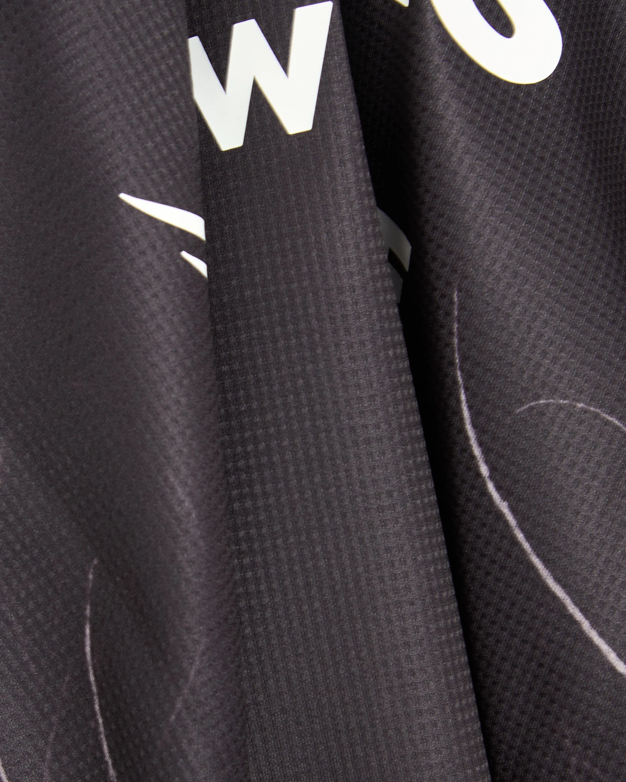 Y-3 x Mercedes AMG Petronas Team F1 "Driver" Unisex T-Shirt mit Grafik - Image 8