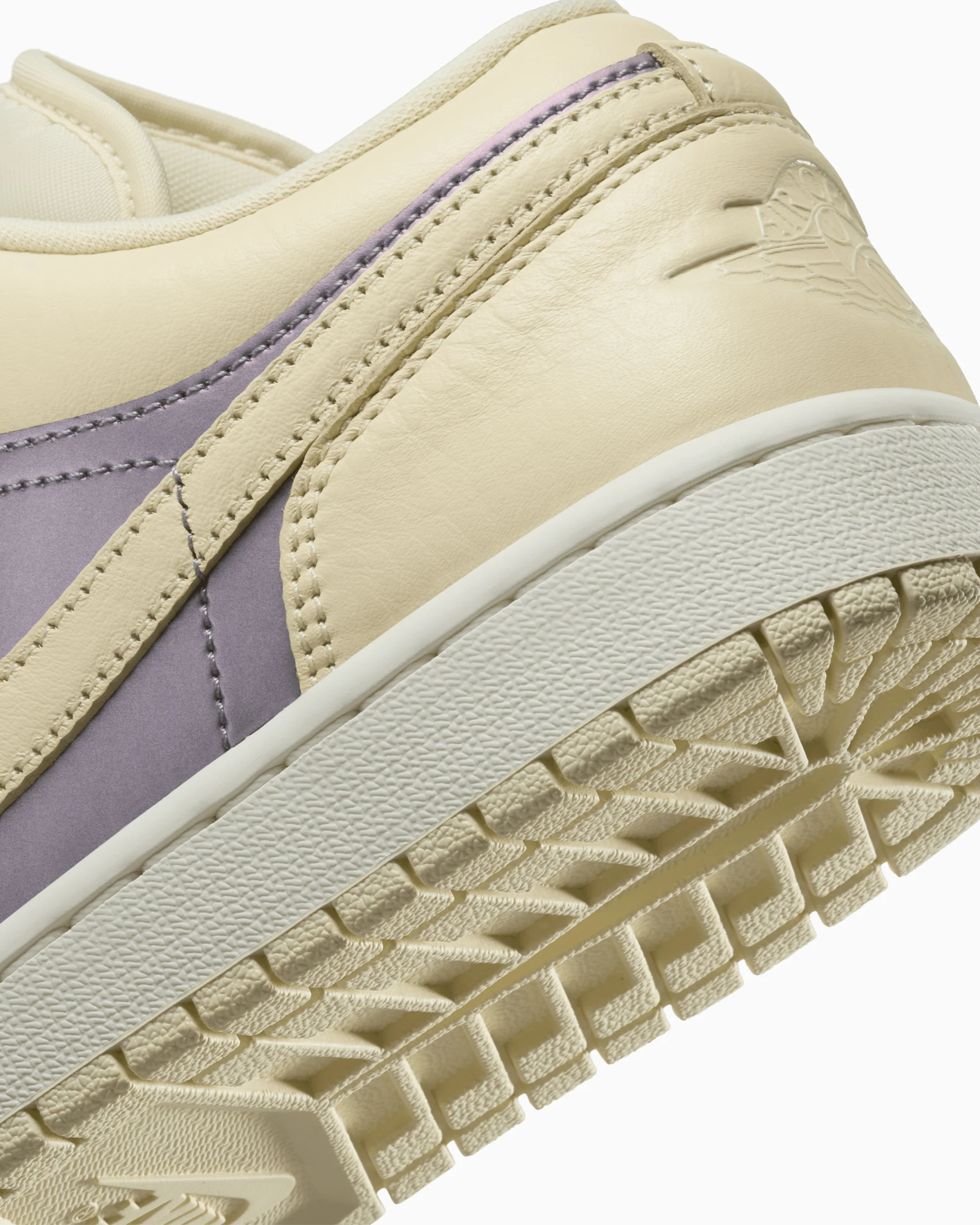 Air Jordan 1 Low SE - Image 7