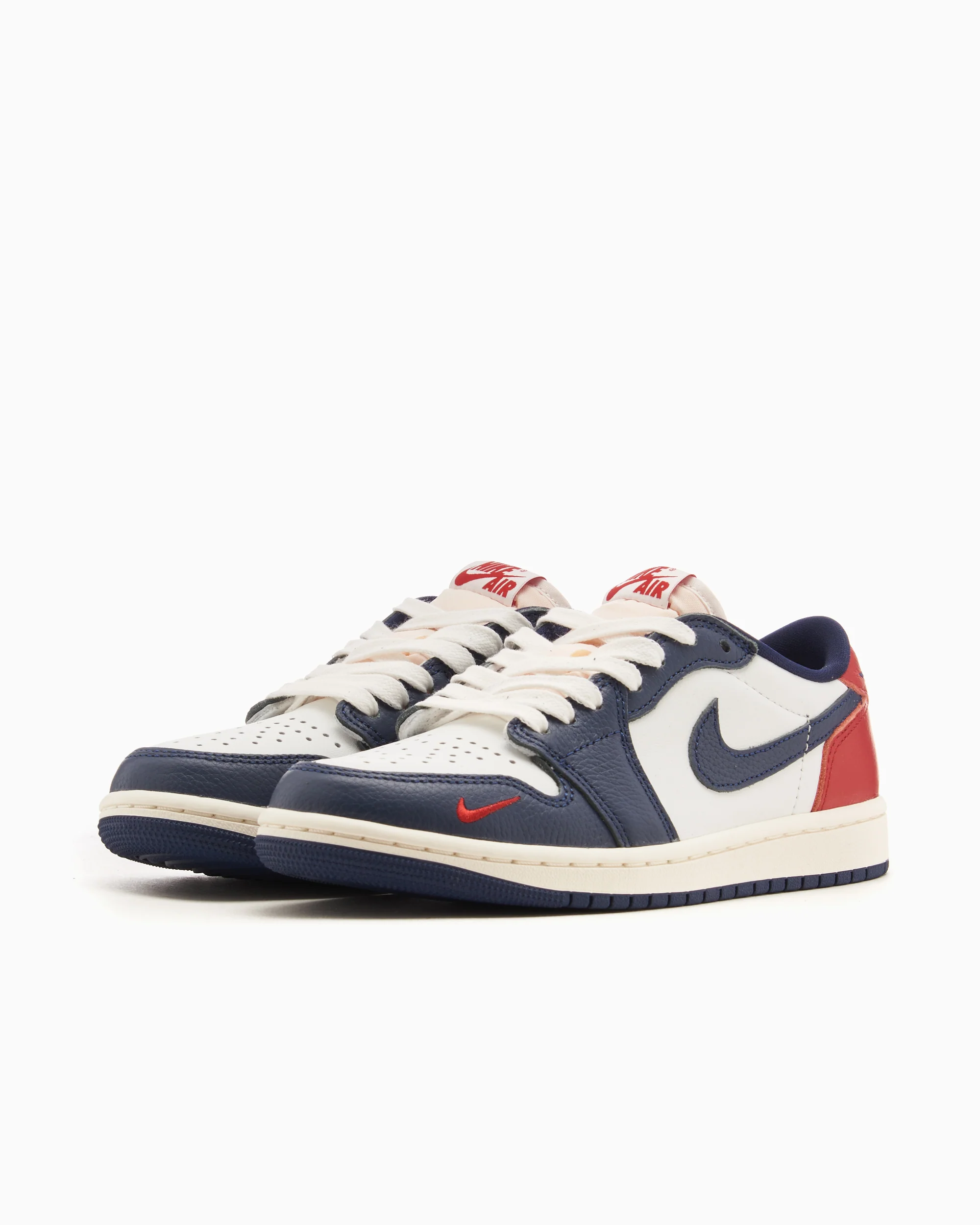 Air Jordan 1 Retro Low OG "Howard University" - Image 5