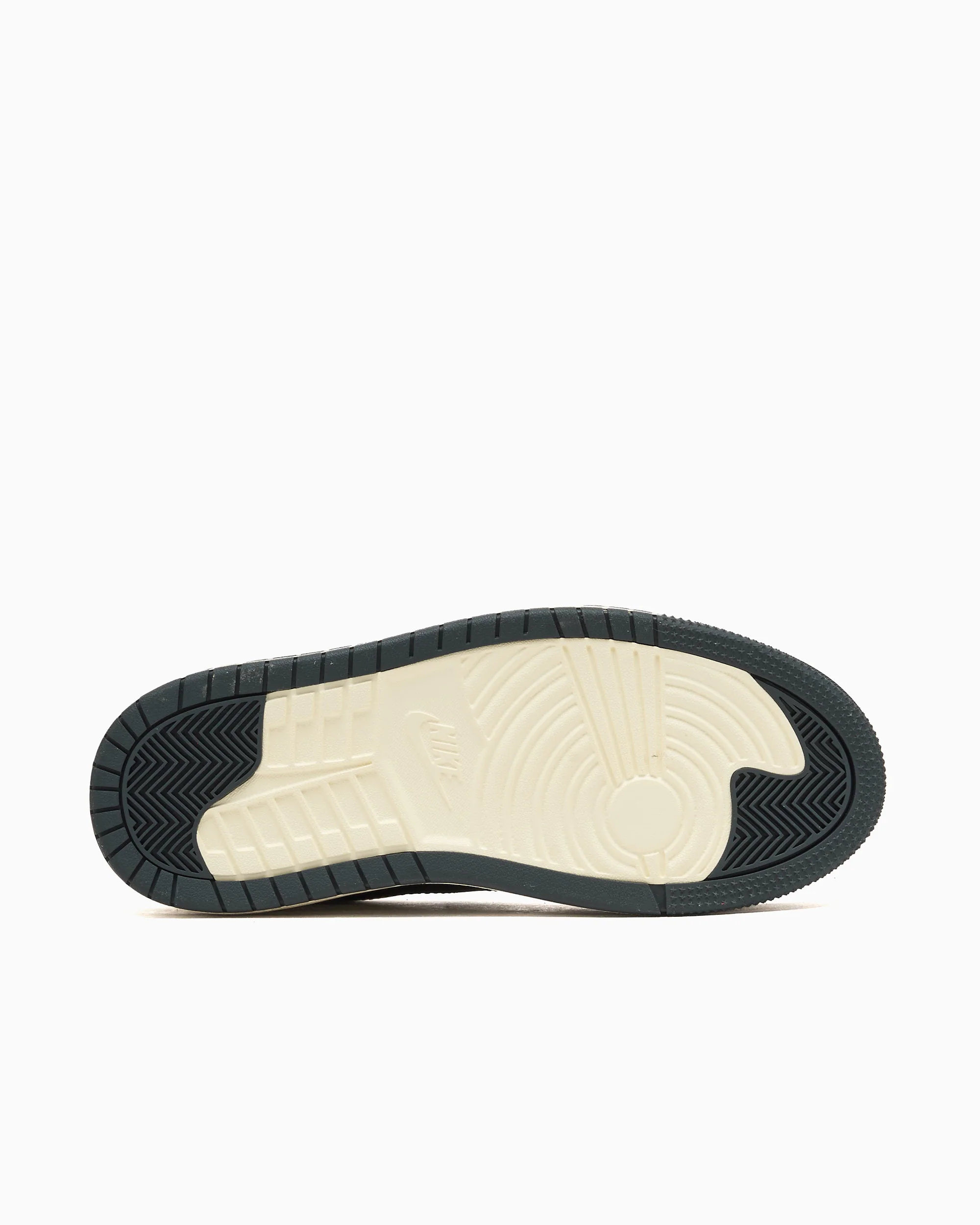 Air Jordan 1 Women's Triple Stack - Image 4