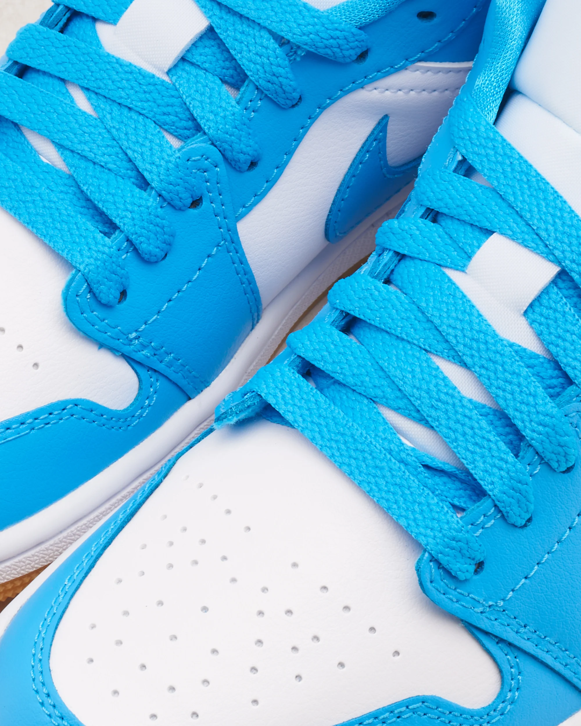 Air Jordan Women's 1 Low - Image 7