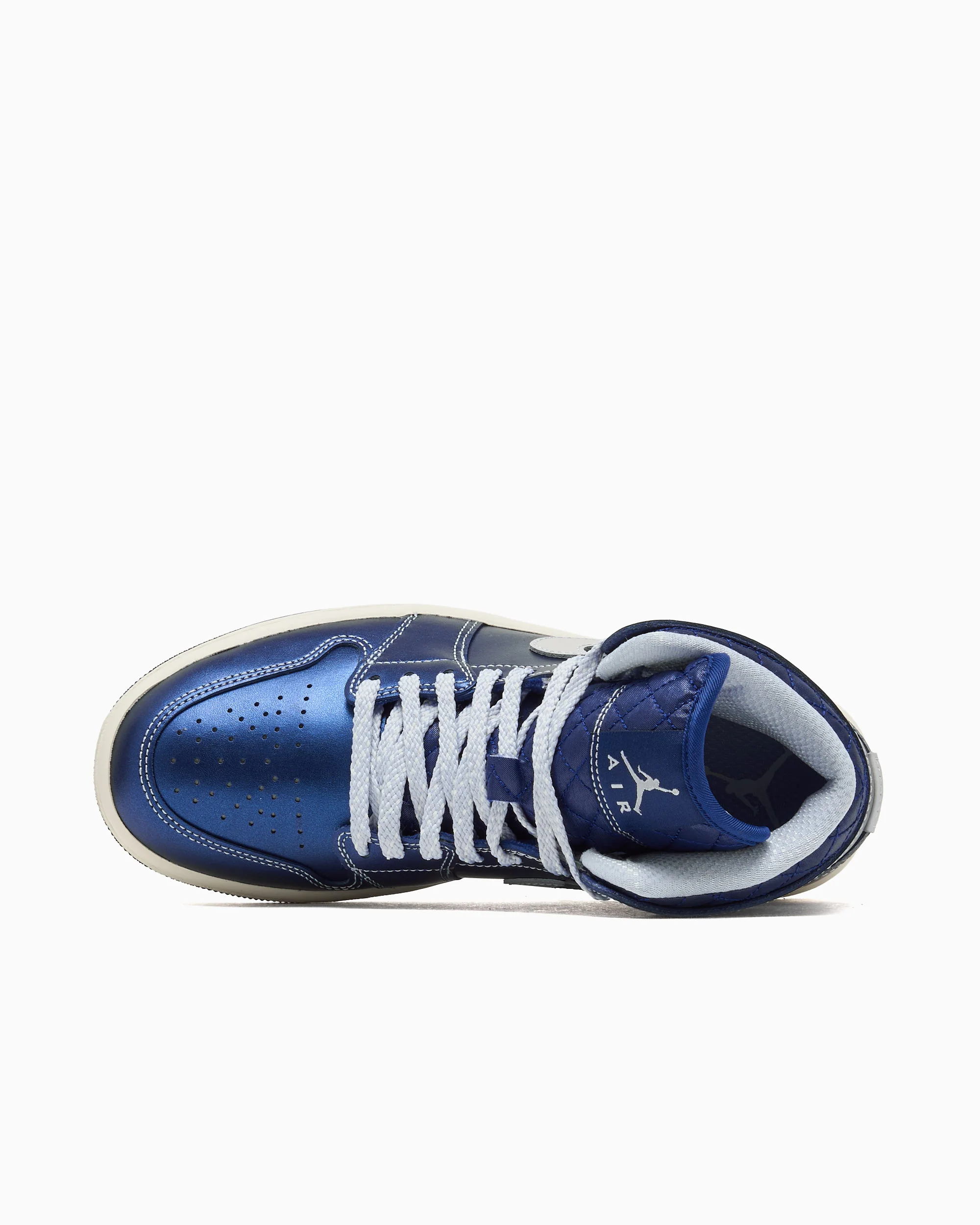 Air Jordan Women's 1 Mid SE - Image 3