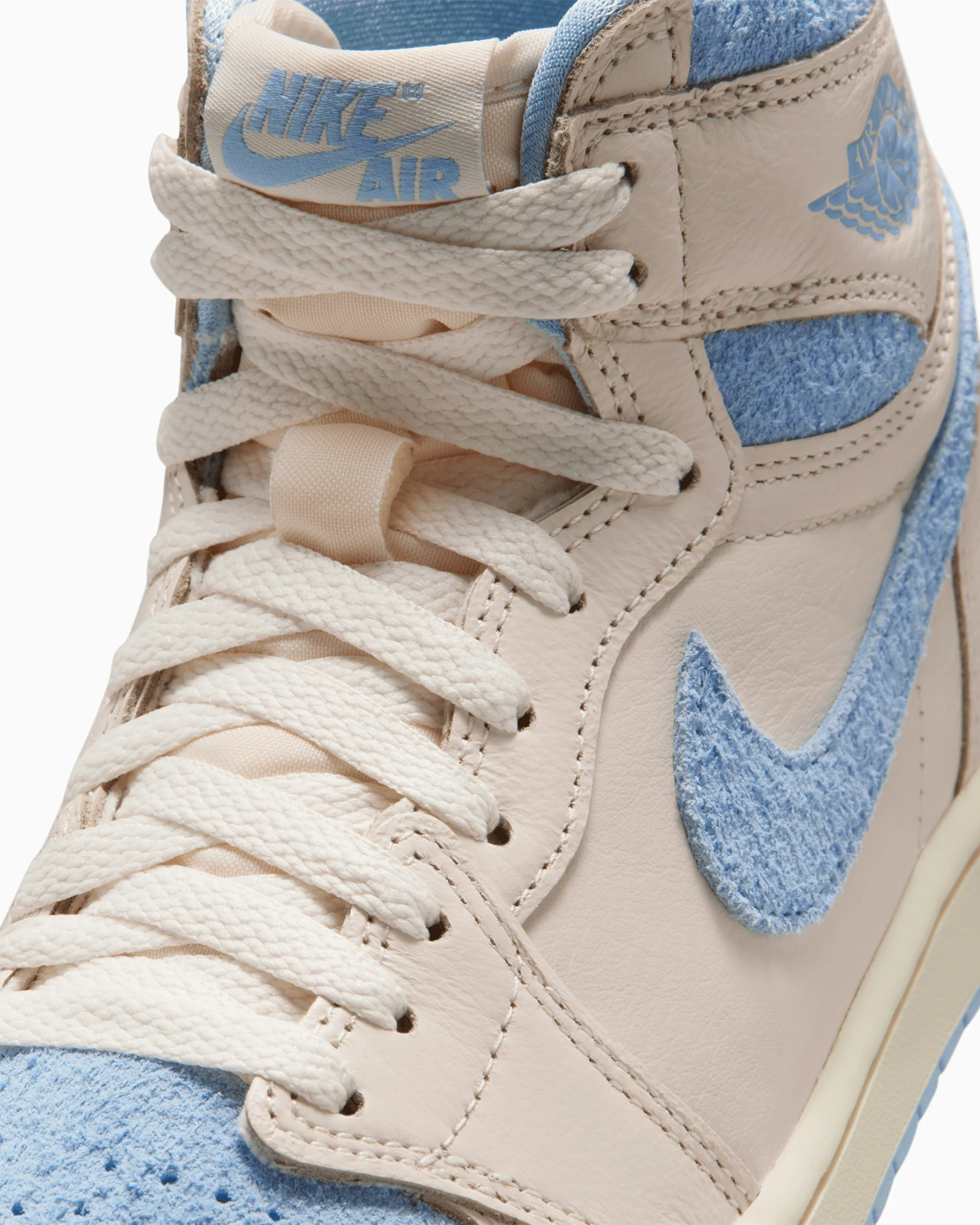 Air Jordan Women's 1 Retro High OG "Psychic Blue" - Image 8