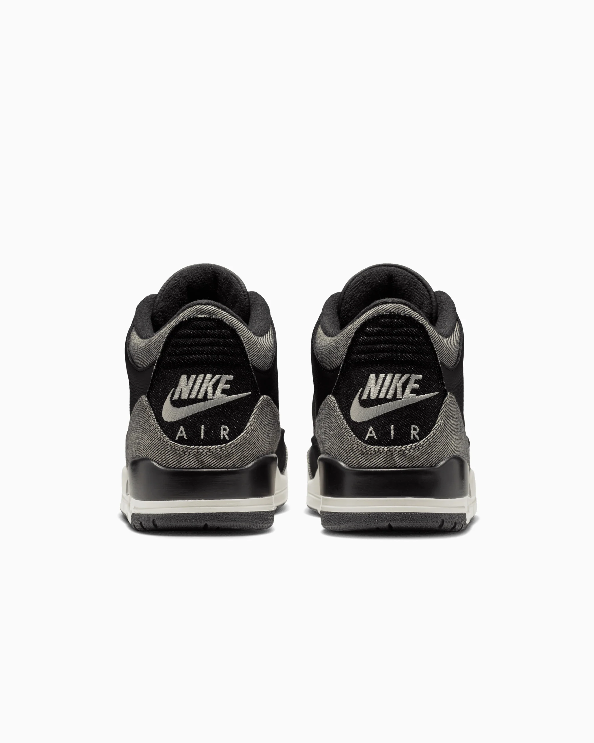 Air Jordan x Levi's 3 Retro "Black Denim" - Image 5