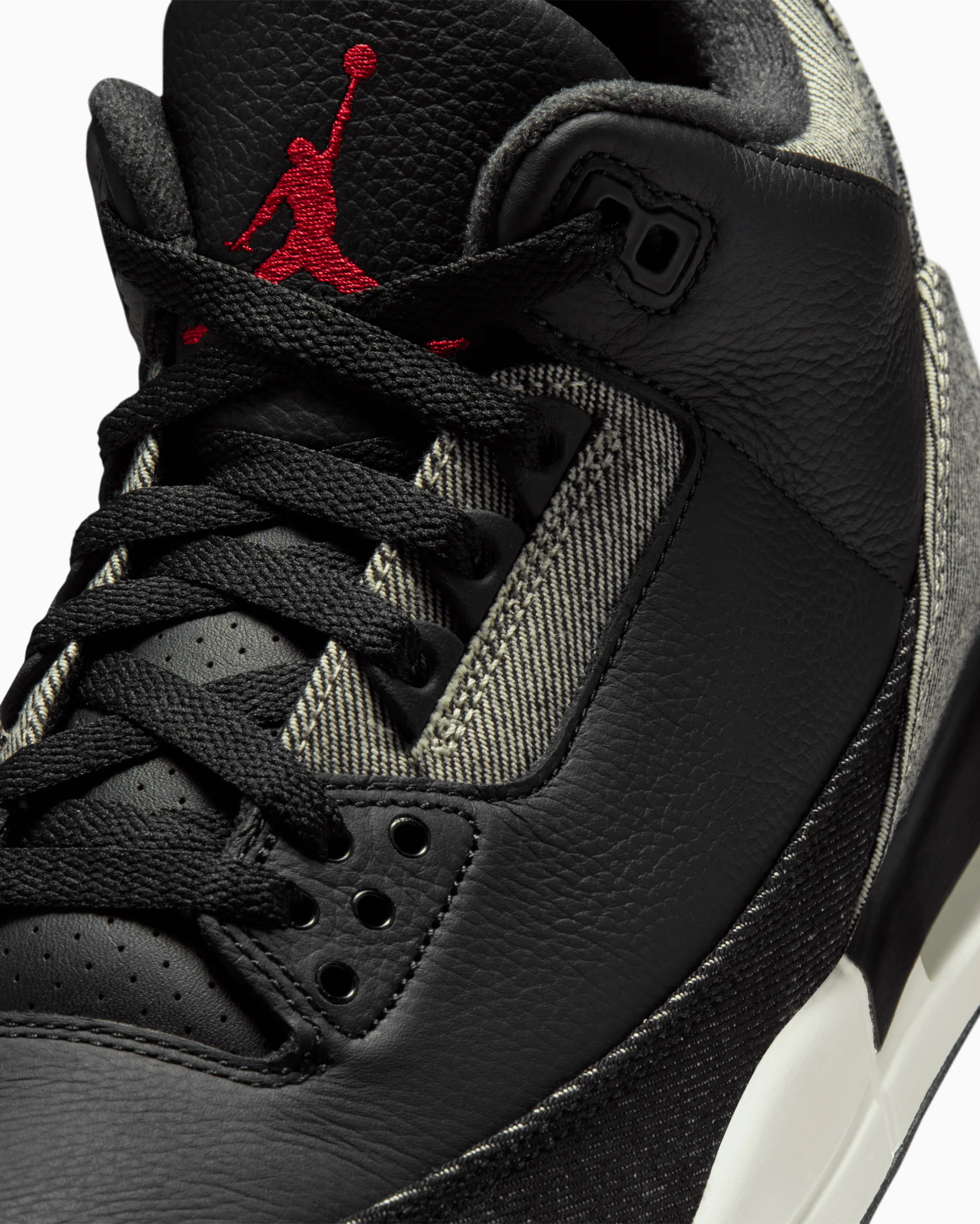 Air Jordan x Levi's 3 Retro "Black Denim" - Image 7