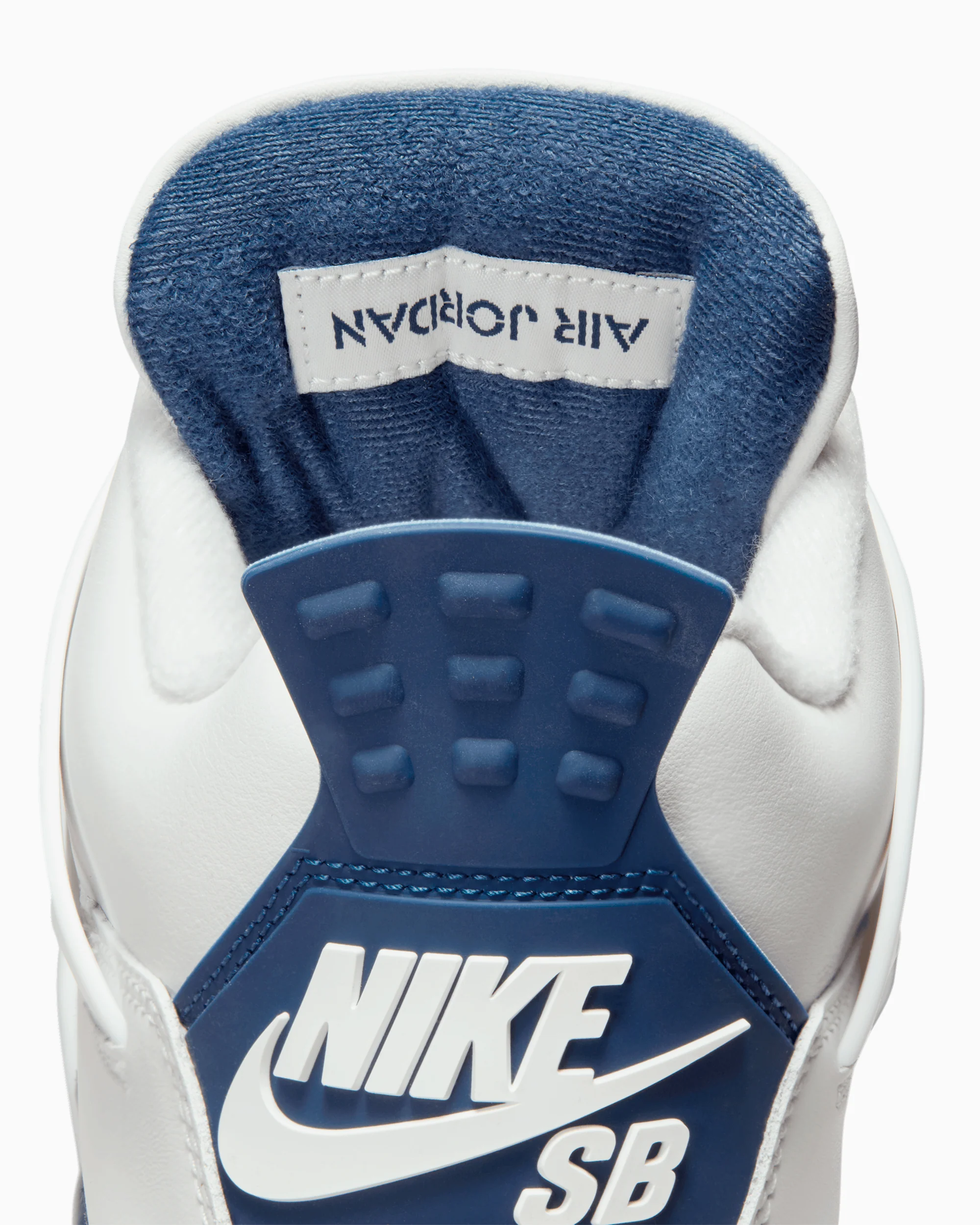 Air Jordan x Nike SB 4 "Navy" - Image 9