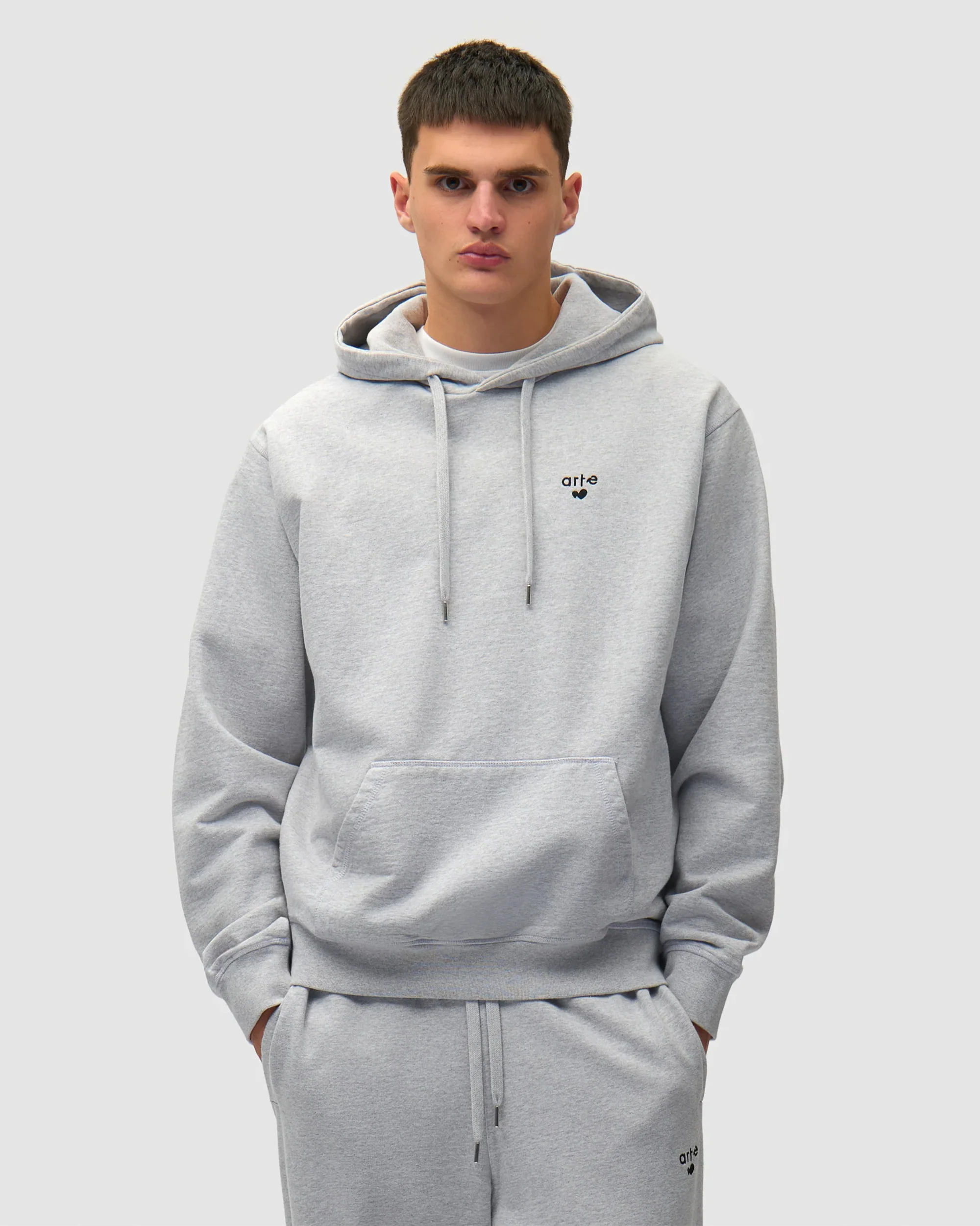 Arte Antwerp Heart Relaxed Herren-Hoodie mit Logo - Image 3