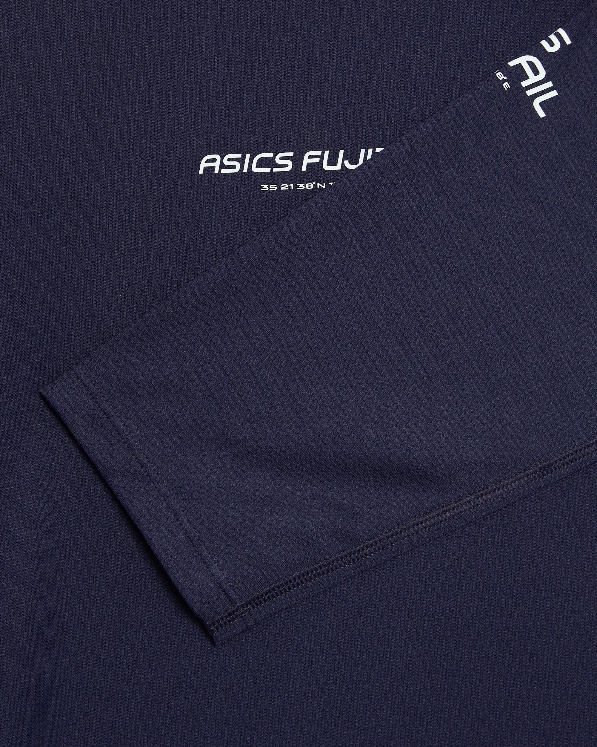 ASICS Fujitrail Relaxed Herren-T-Shirt mit Grafik und mit langen Ärmeln - Image 4