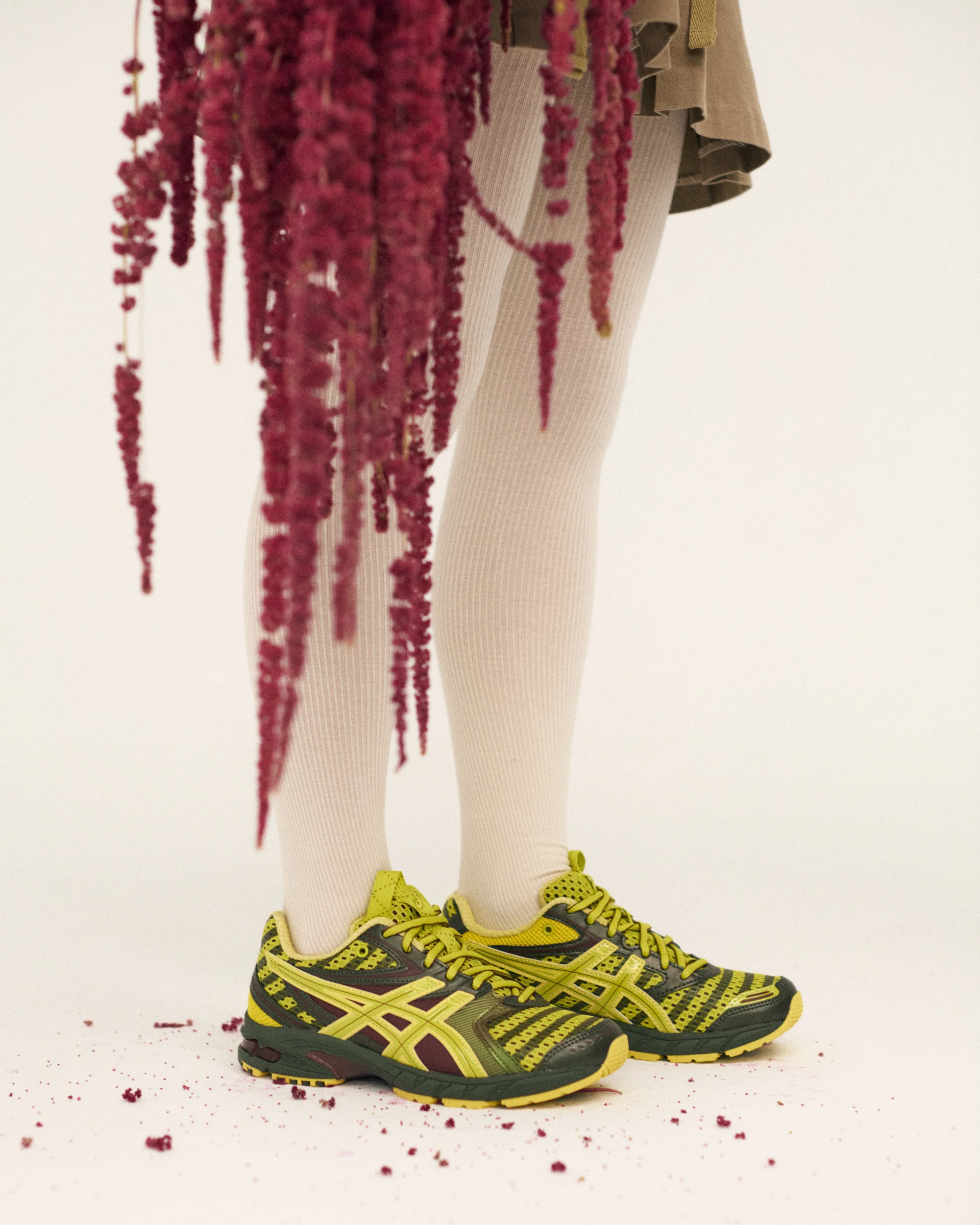 ASICS UB9-S Gel-DS Trainer 14 - Image 4