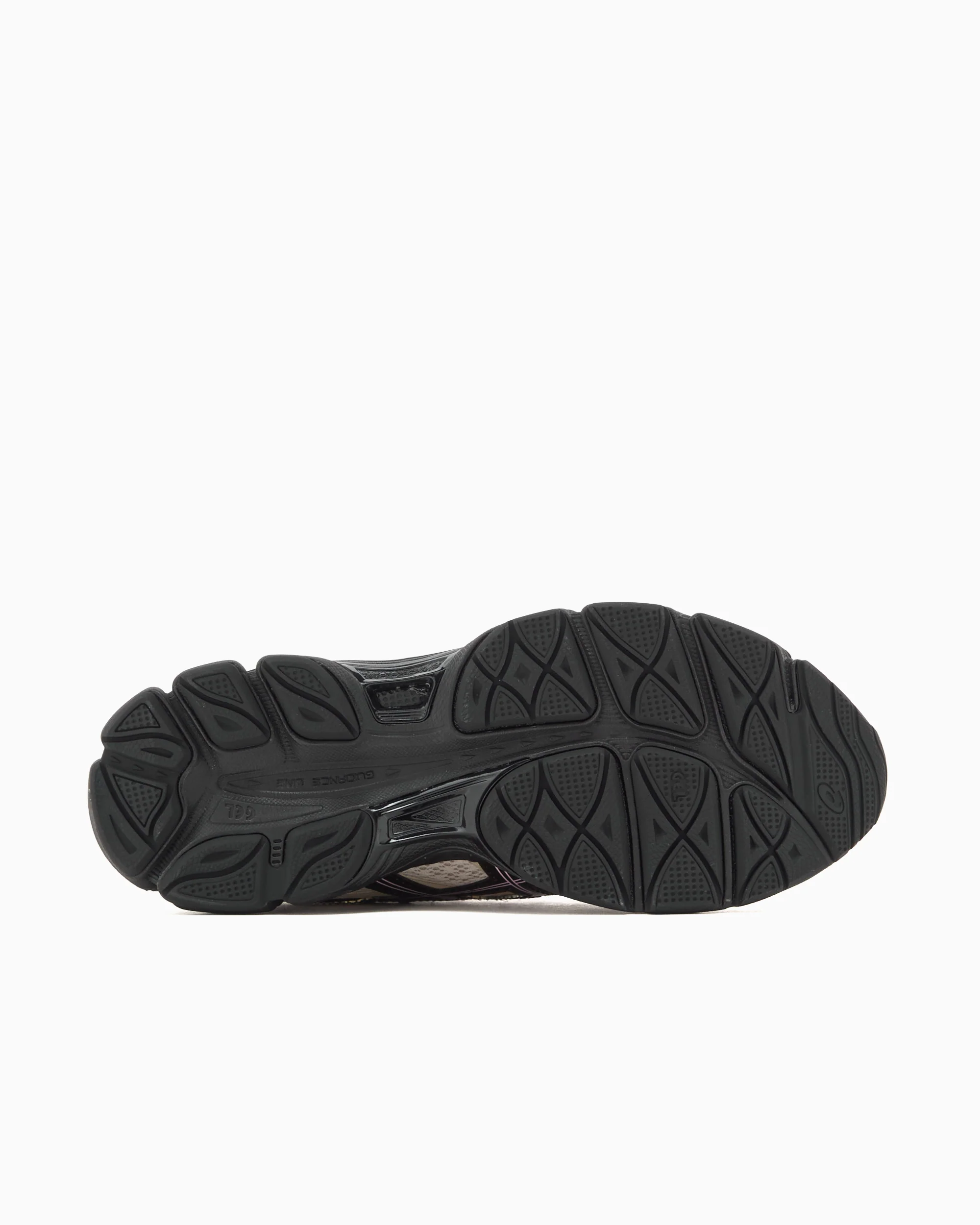 ASICS x Finesse Gel-Cumulus™ 16 - Image 4