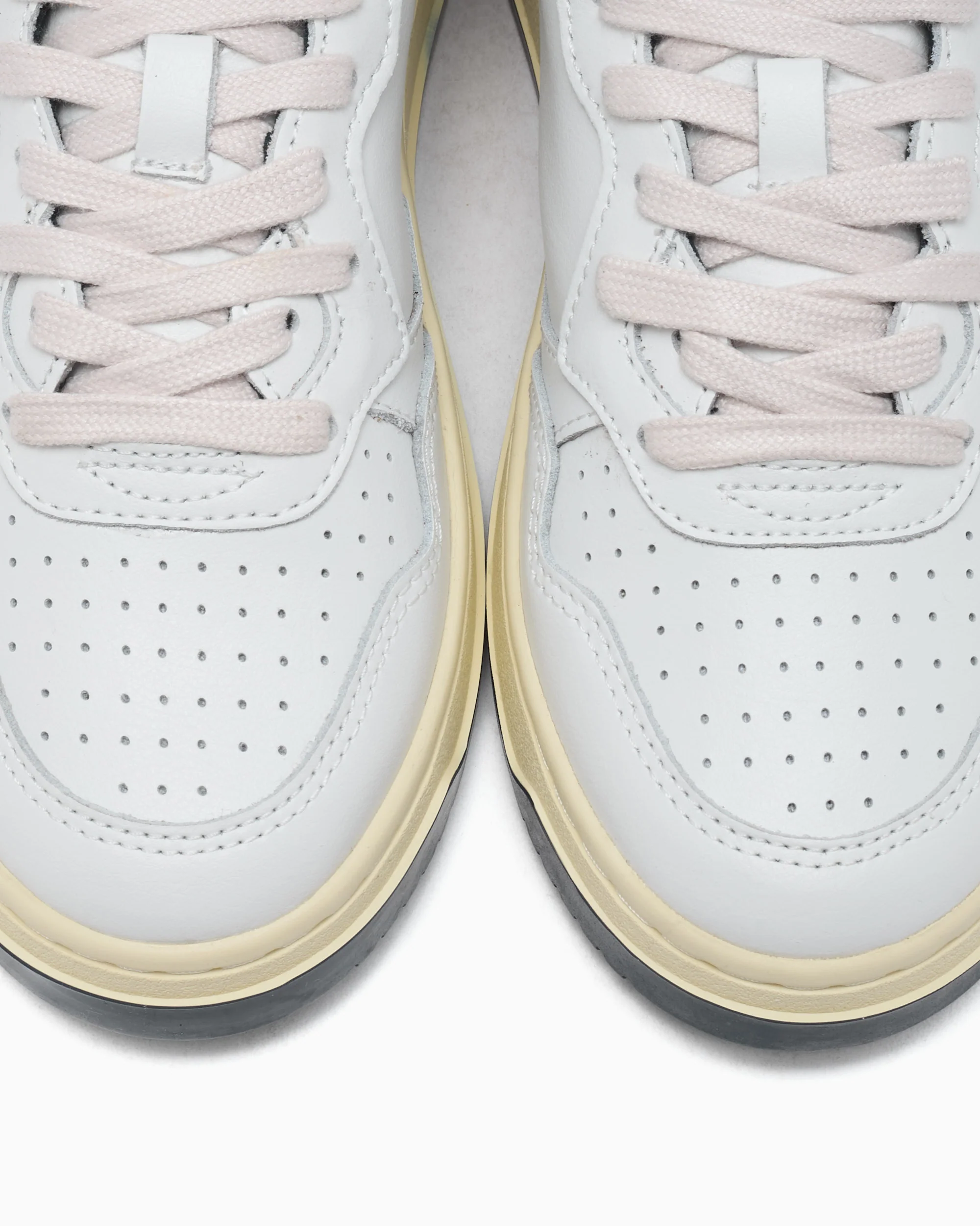 Autry x Maison Kitsuné Women's Medalist Low - Image 7
