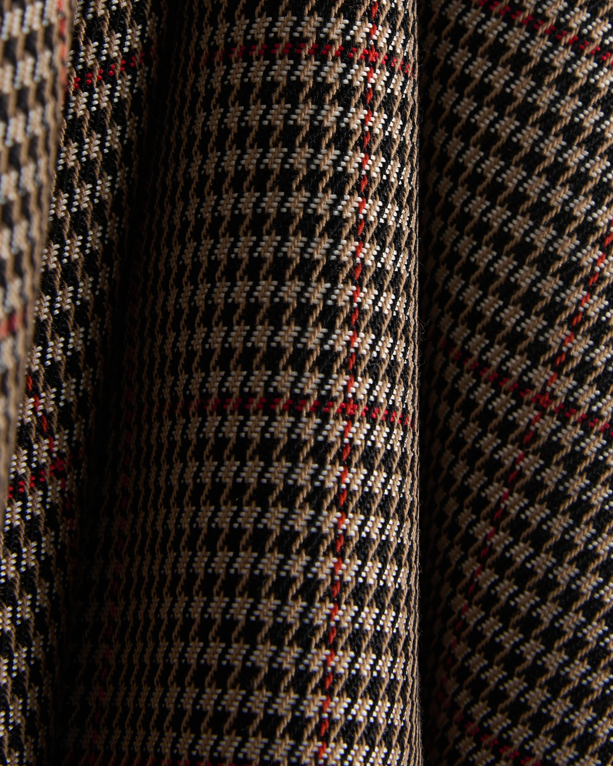 Brain Dead x Brooks Brothers Houndstooth Plaid Pleated Herren-Shorts - Image 5