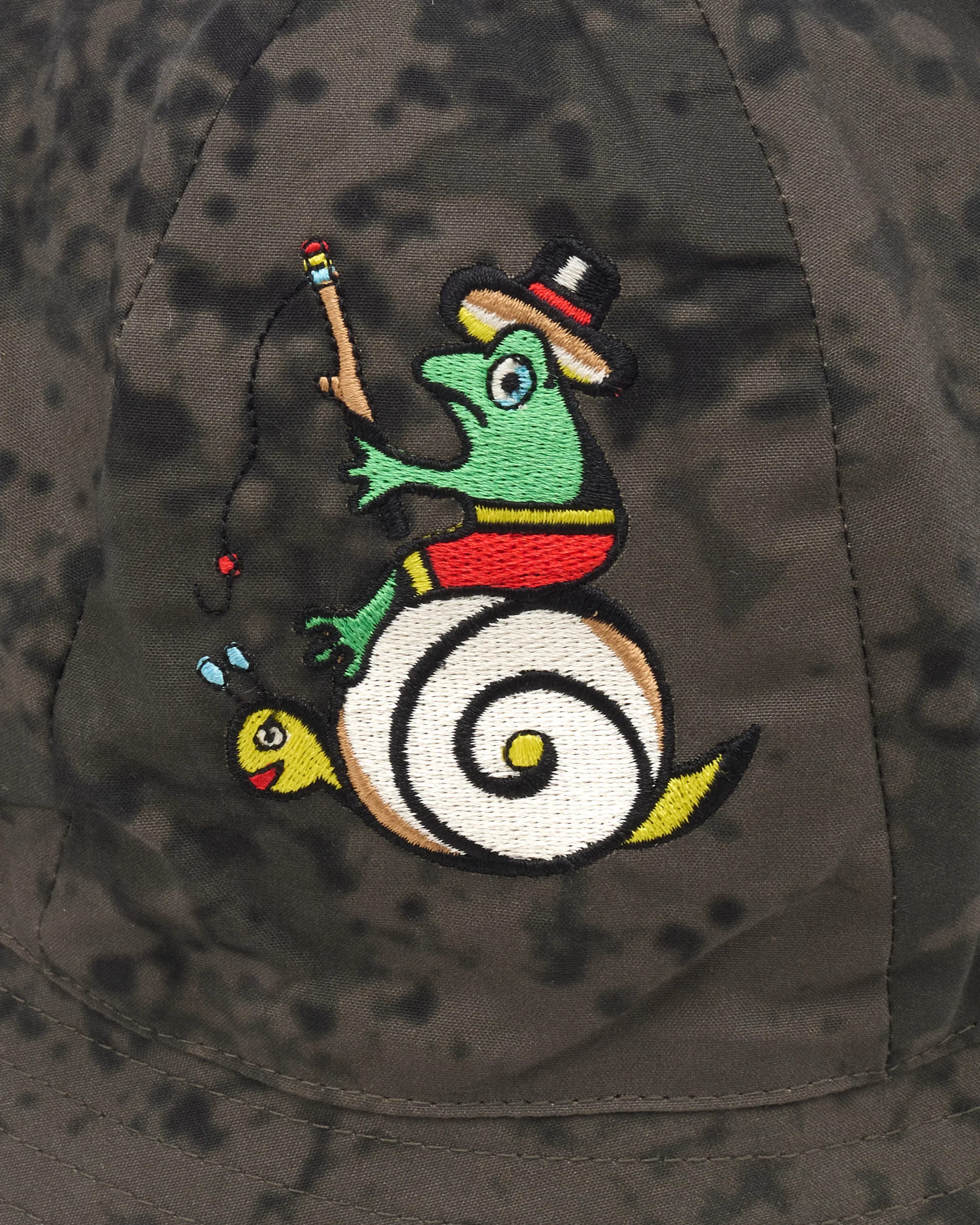 Brain Dead x South2 West8 Unisex Fishing Bucket Hat Unisex Mütze - Image 3