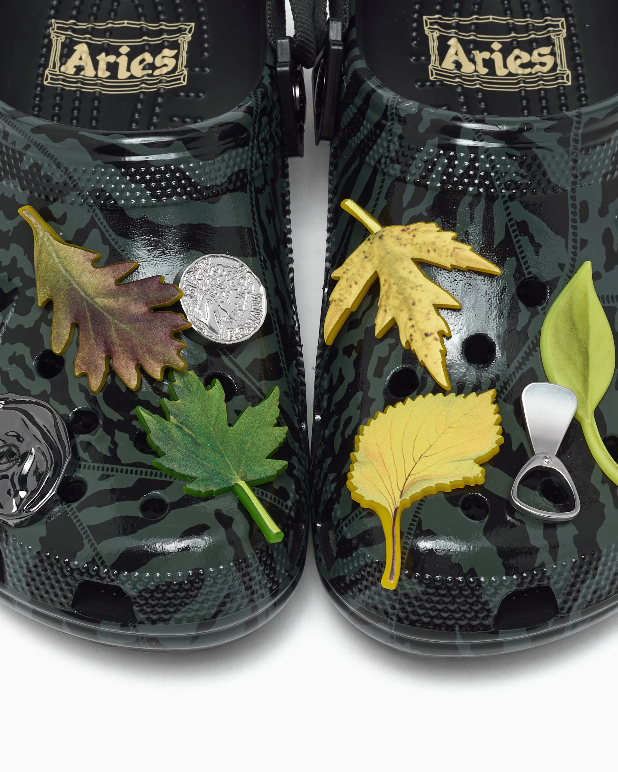Crocs x ARIES Classic Clog U - Image 7
