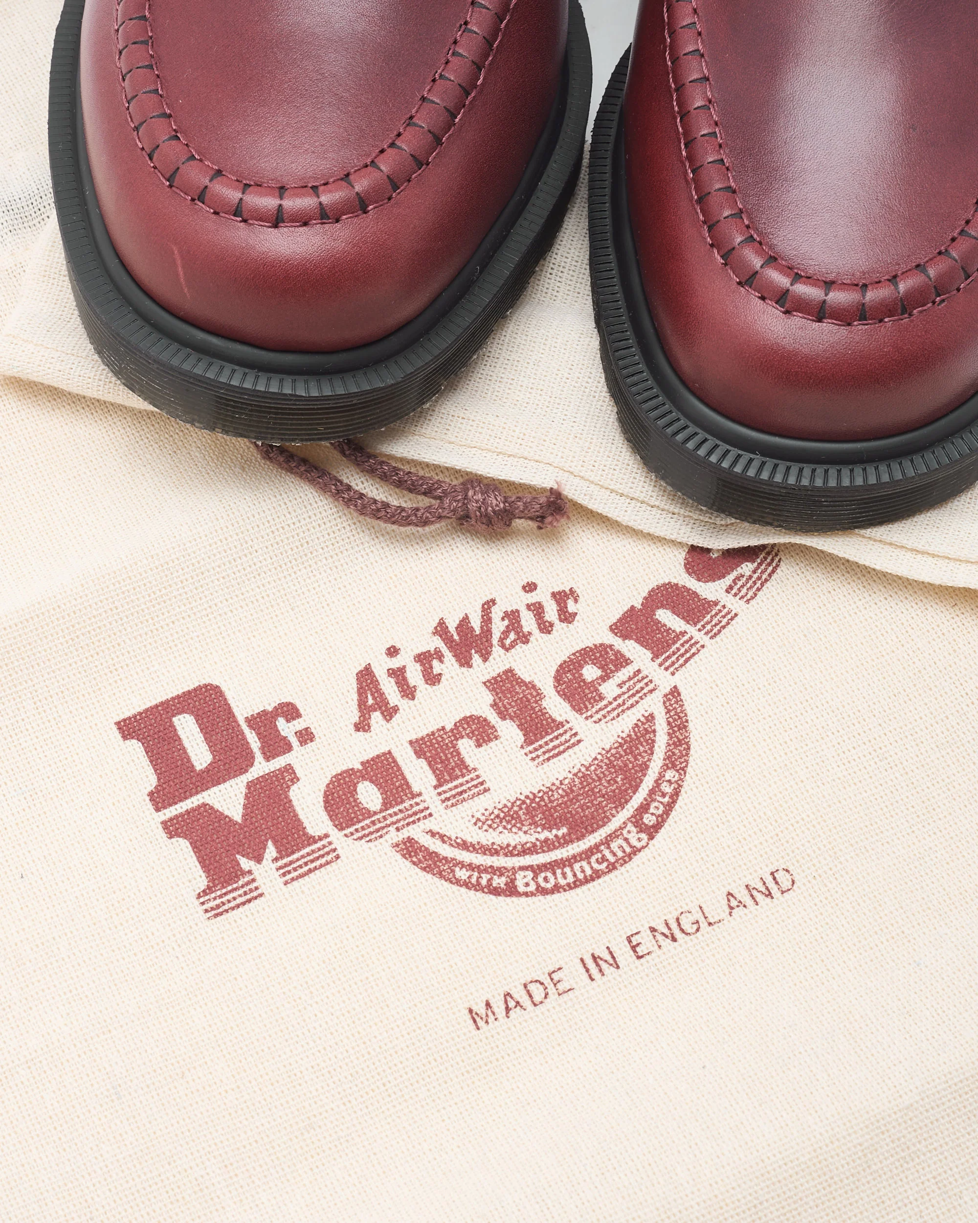 Dr. Martens Delapre Penny Unisex Schuhe - Image 9