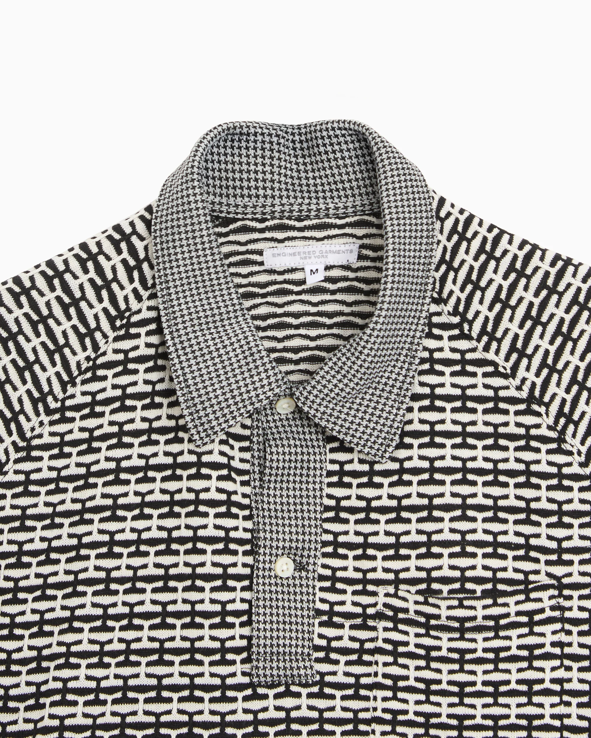 Engineered Garments Relaxed Herren-Poloshirt mit Grafik - Image 2