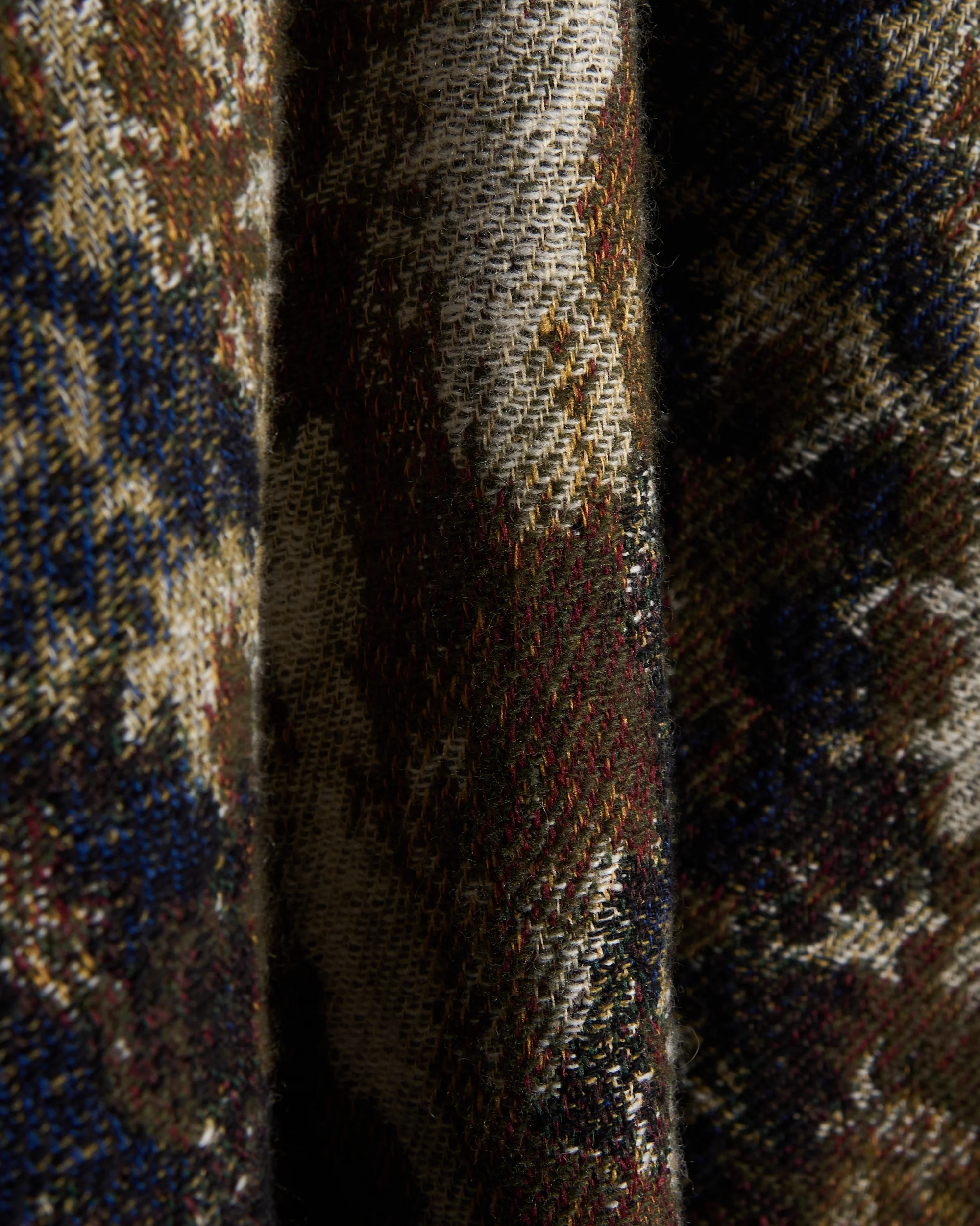 Engineered Garments LL Jacquard Herren-Bomberjacke mit Camo-Print - Image 5