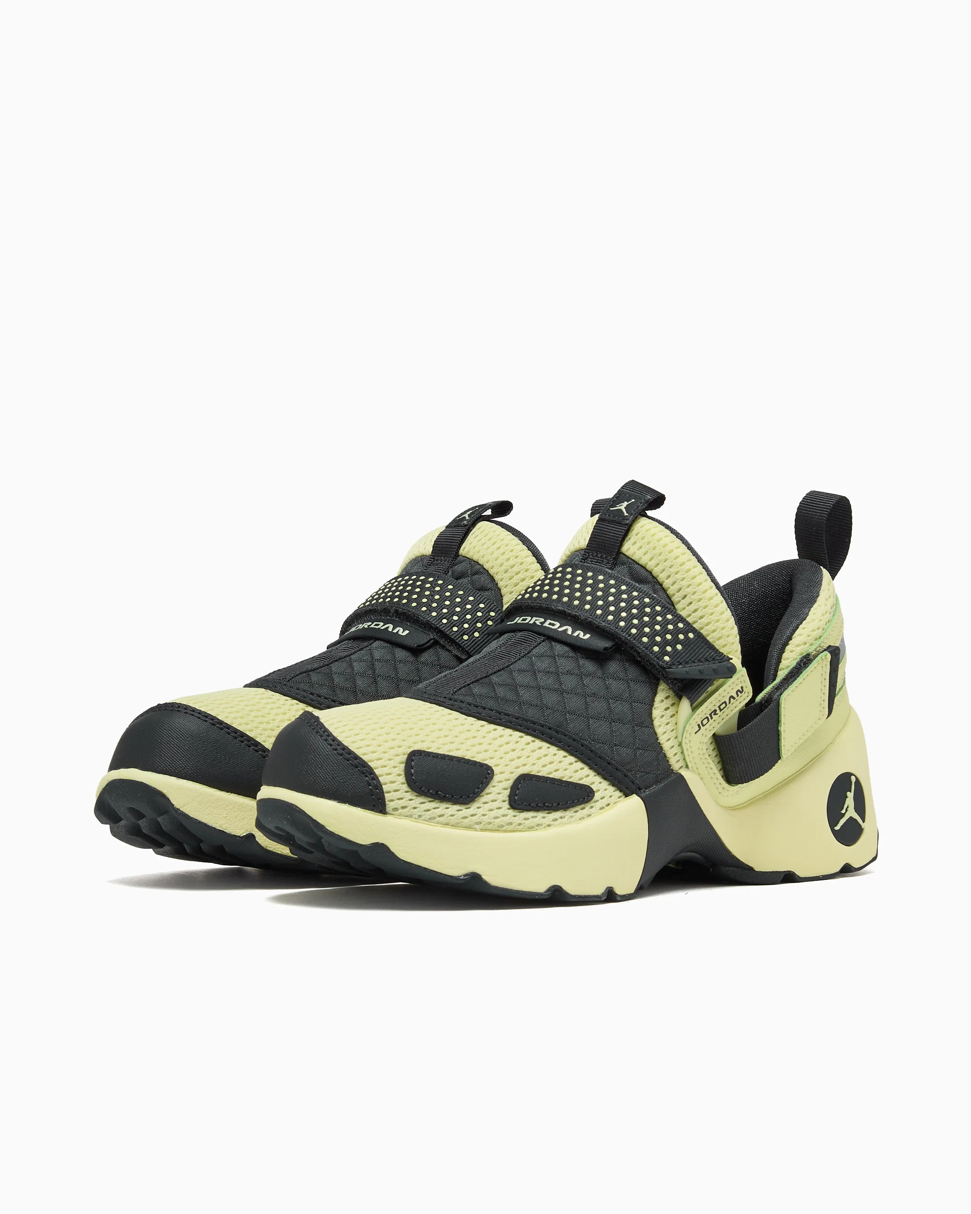 Jordan Women's Trunner LX - Image 5