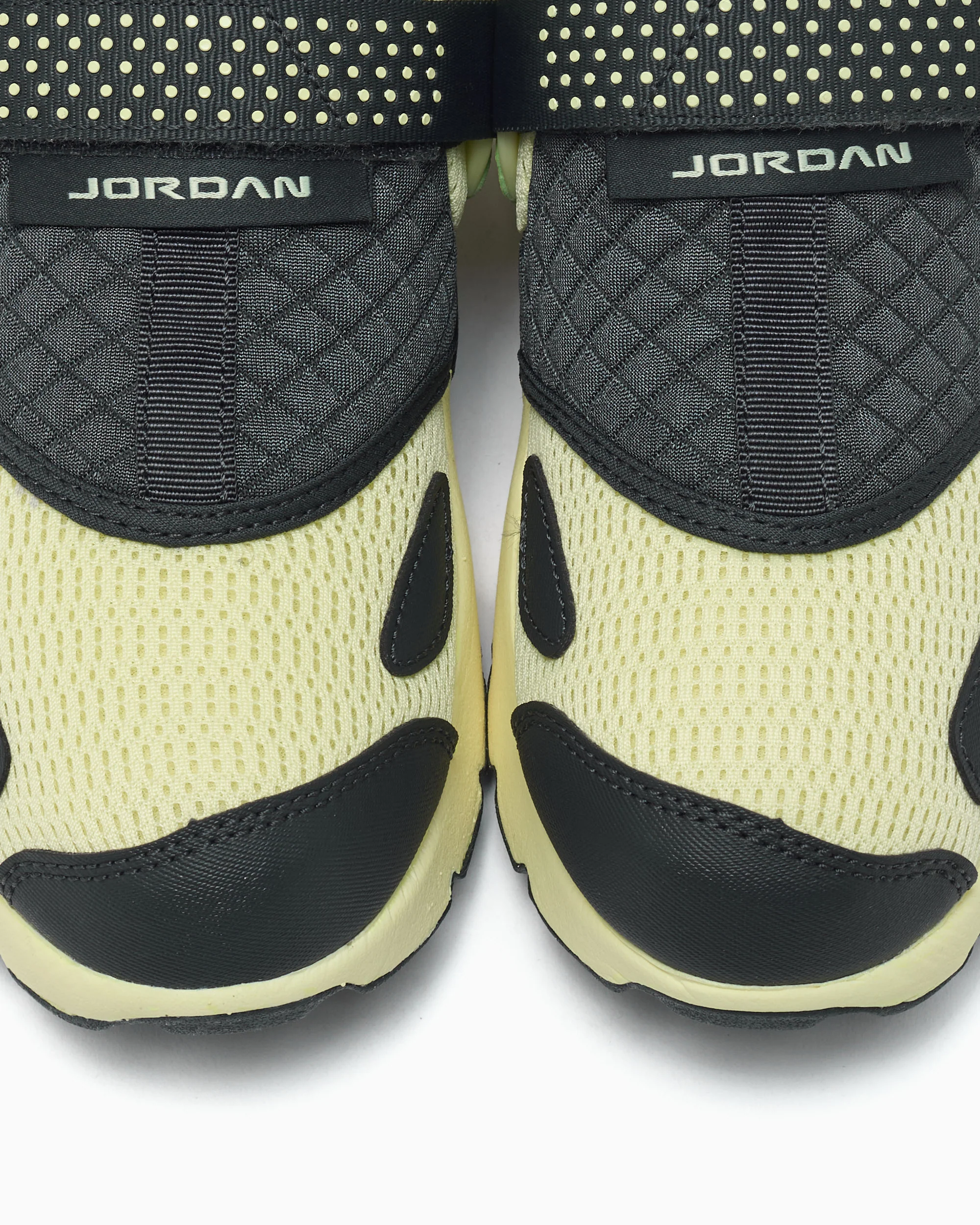 Jordan Women's Trunner LX - Image 7