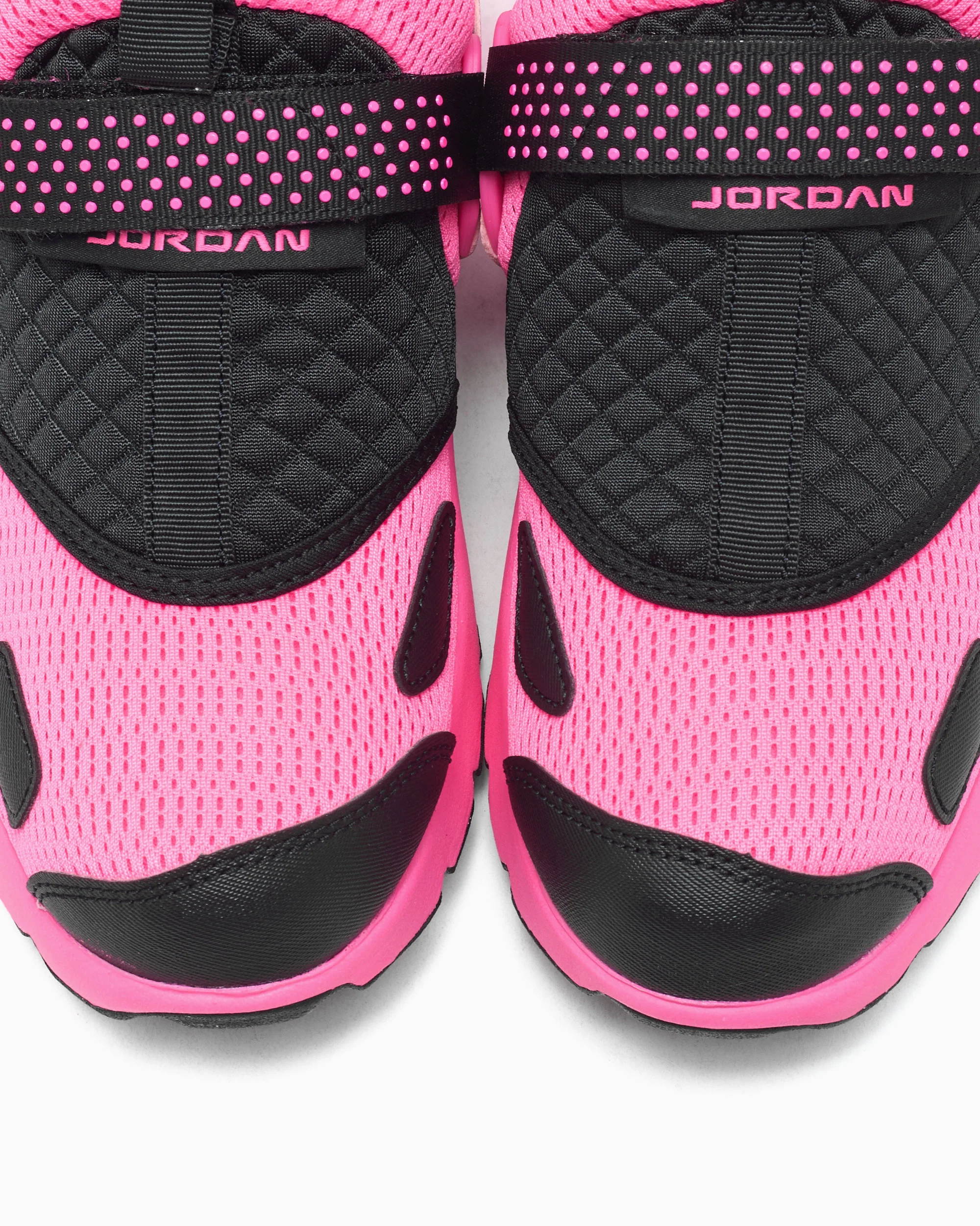Jordan Women's Trunner LX - Image 7