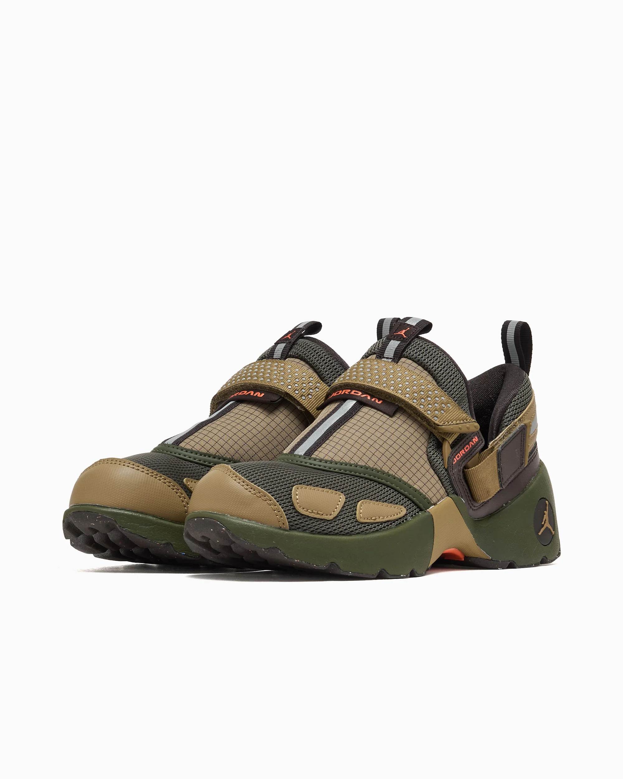 Jordan Women's Trunner LX - Image 5
