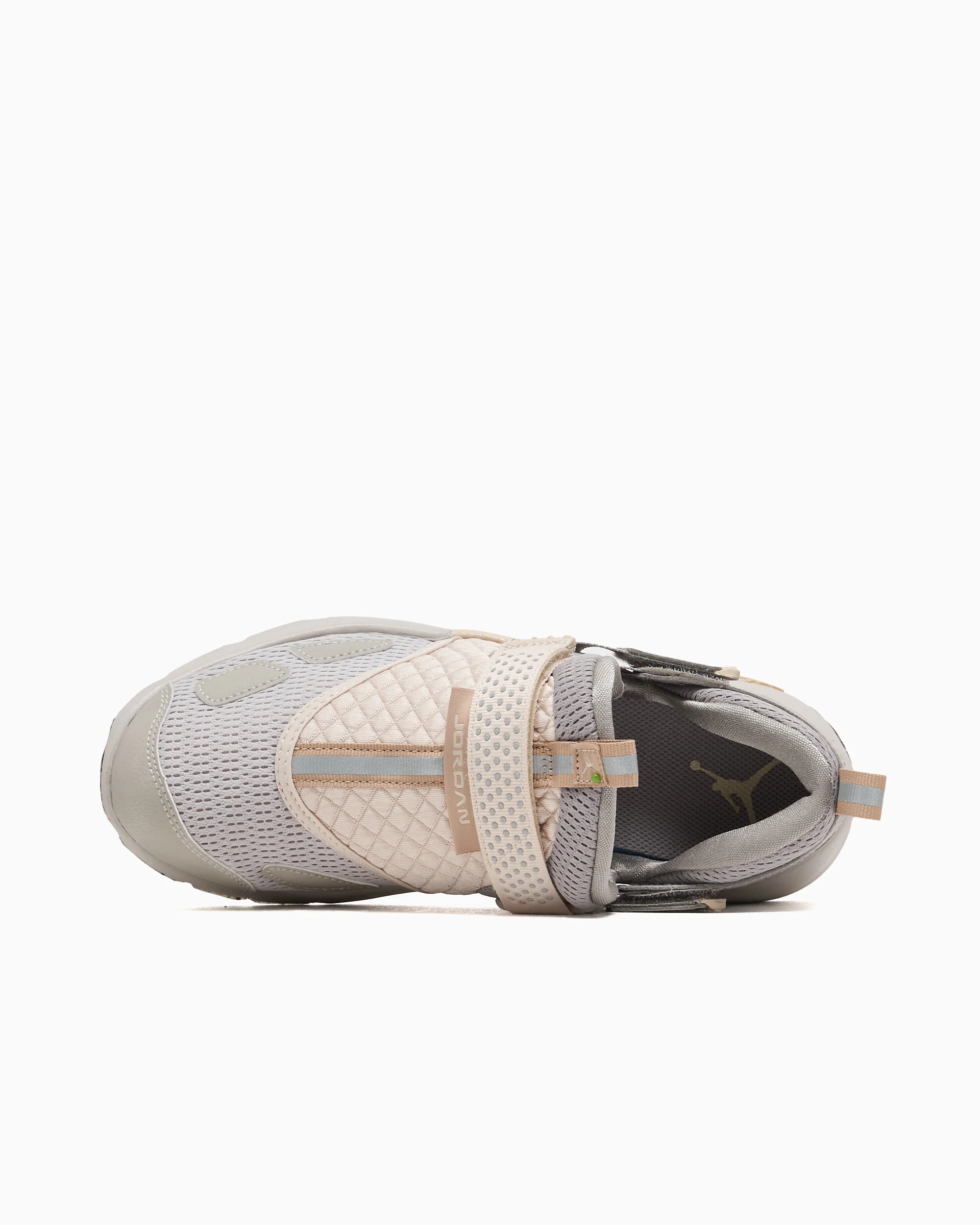 Jordan Women's Trunner LX - Image 3