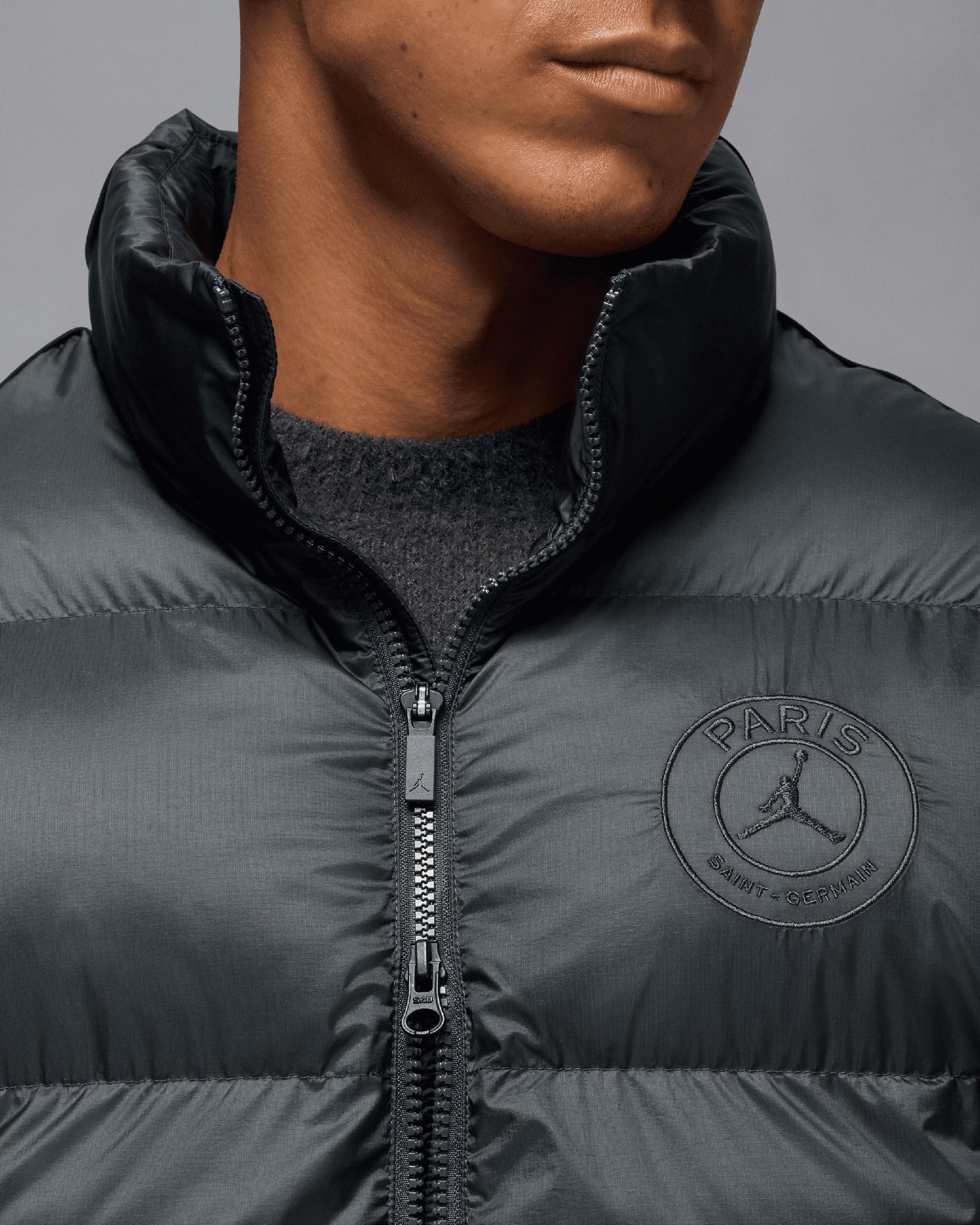 Jordan x PSG Herren-Daunenjacke - Image 4