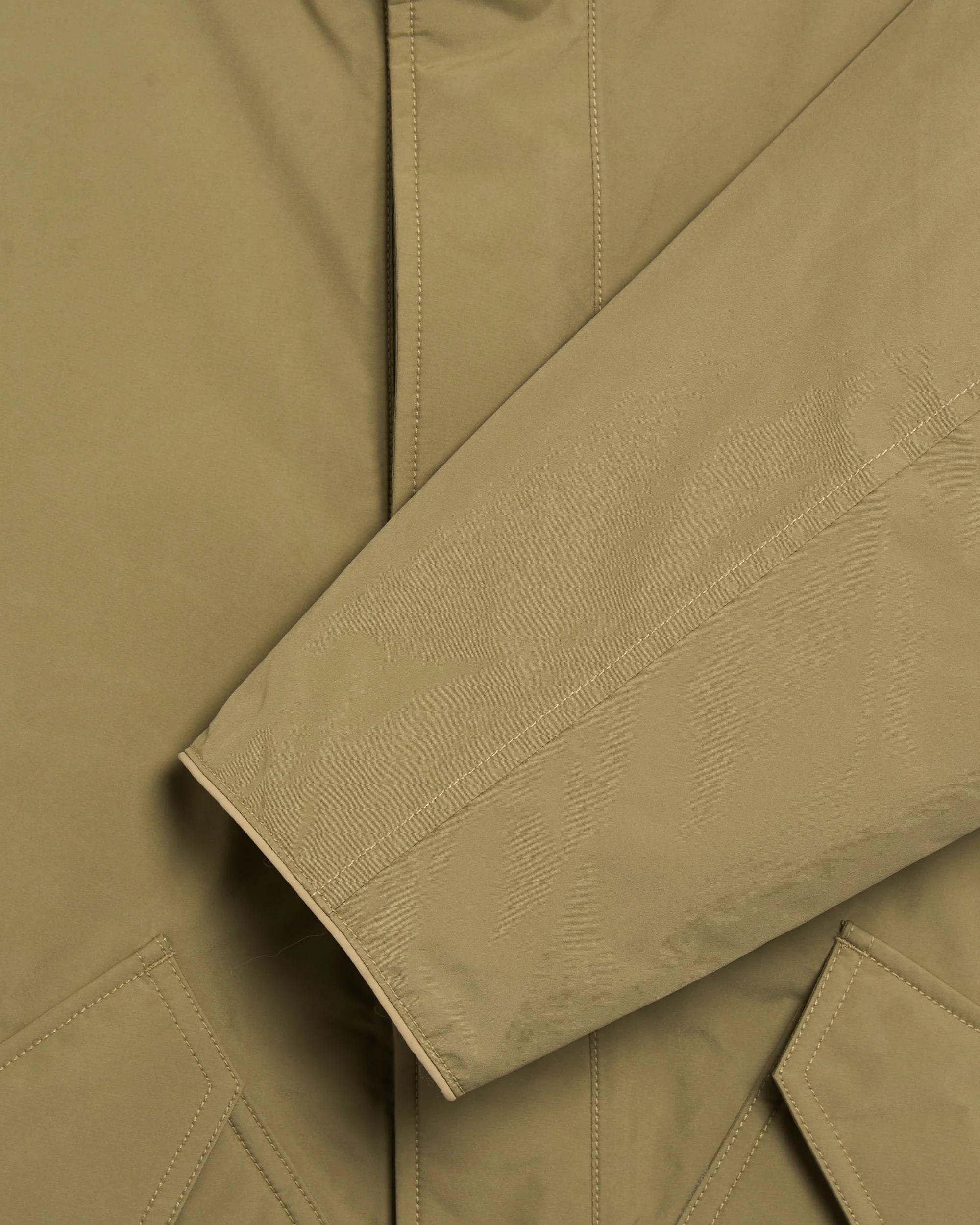 nanamica Gore-Tex® Herren-Daunenjacke - Image 4