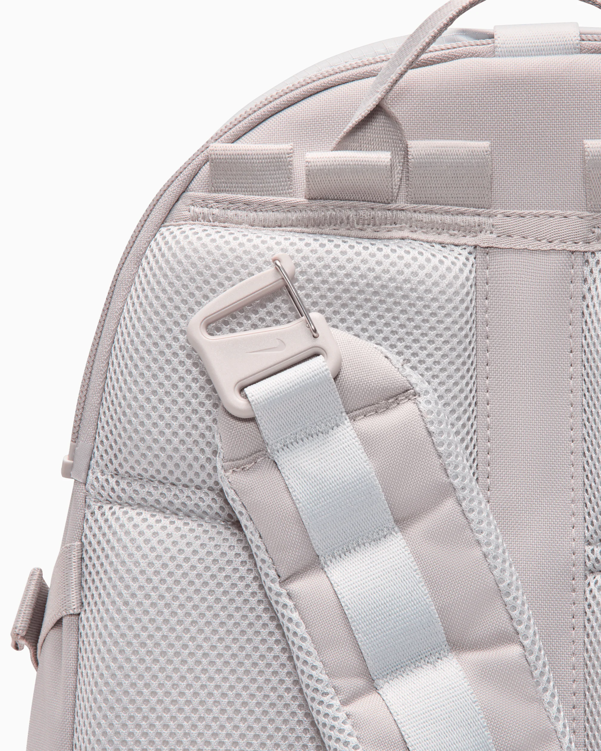 Nike ACG Daymax 25L Unisex Rucksack - Image 12