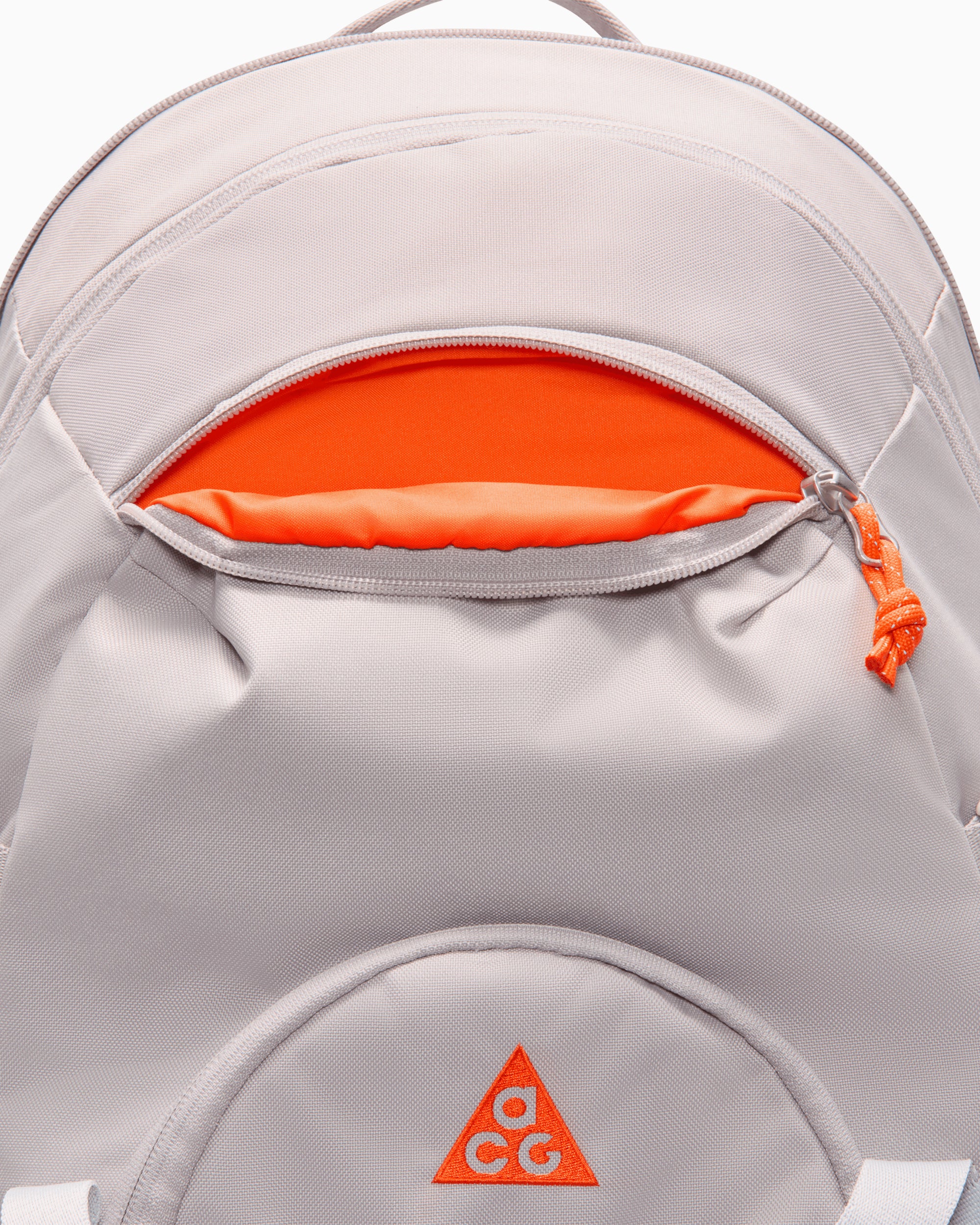 Nike ACG Daymax 25L Unisex Rucksack - Image 6