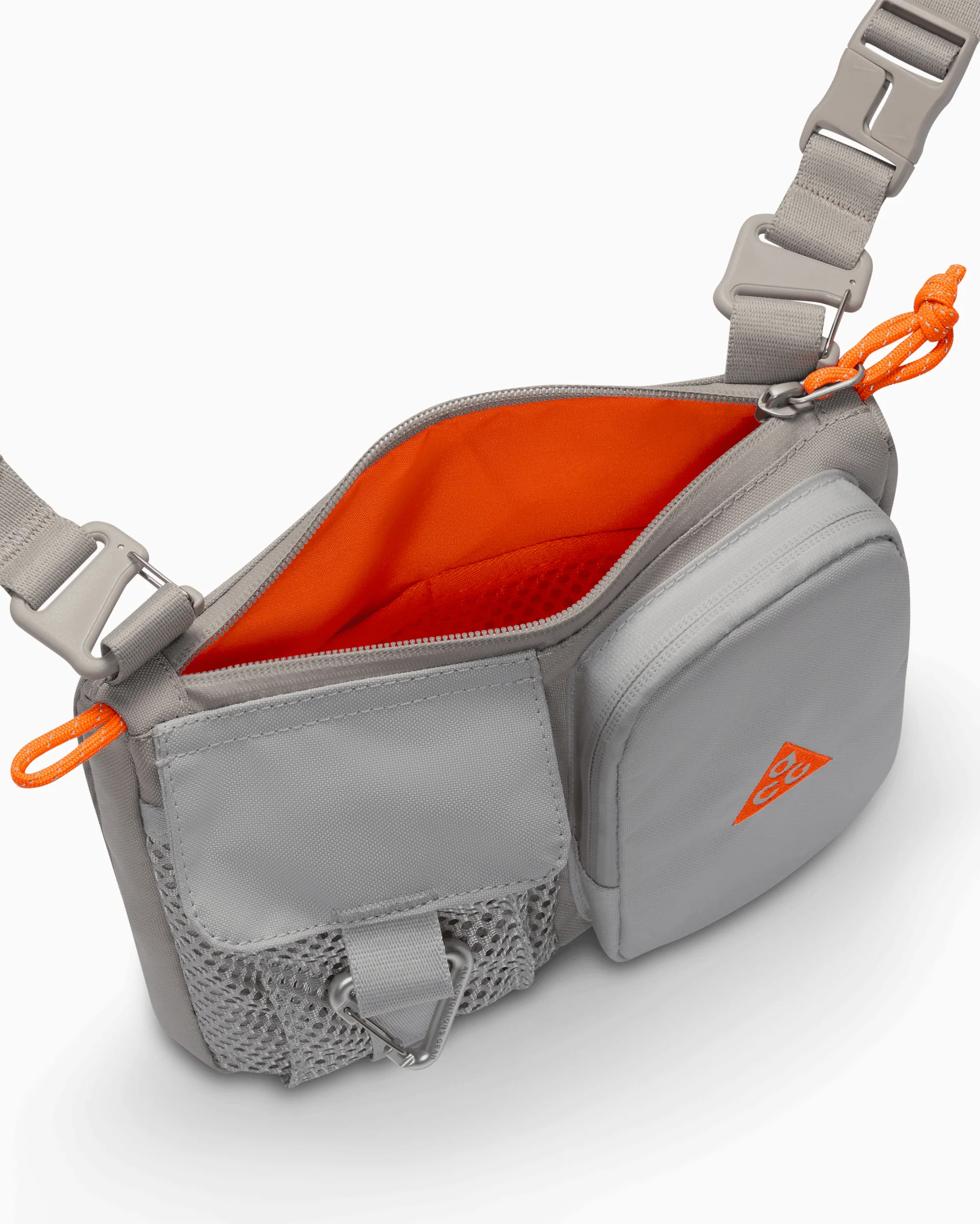 Nike ACG Daymax 3L Unisex Schultertasche - Image 4