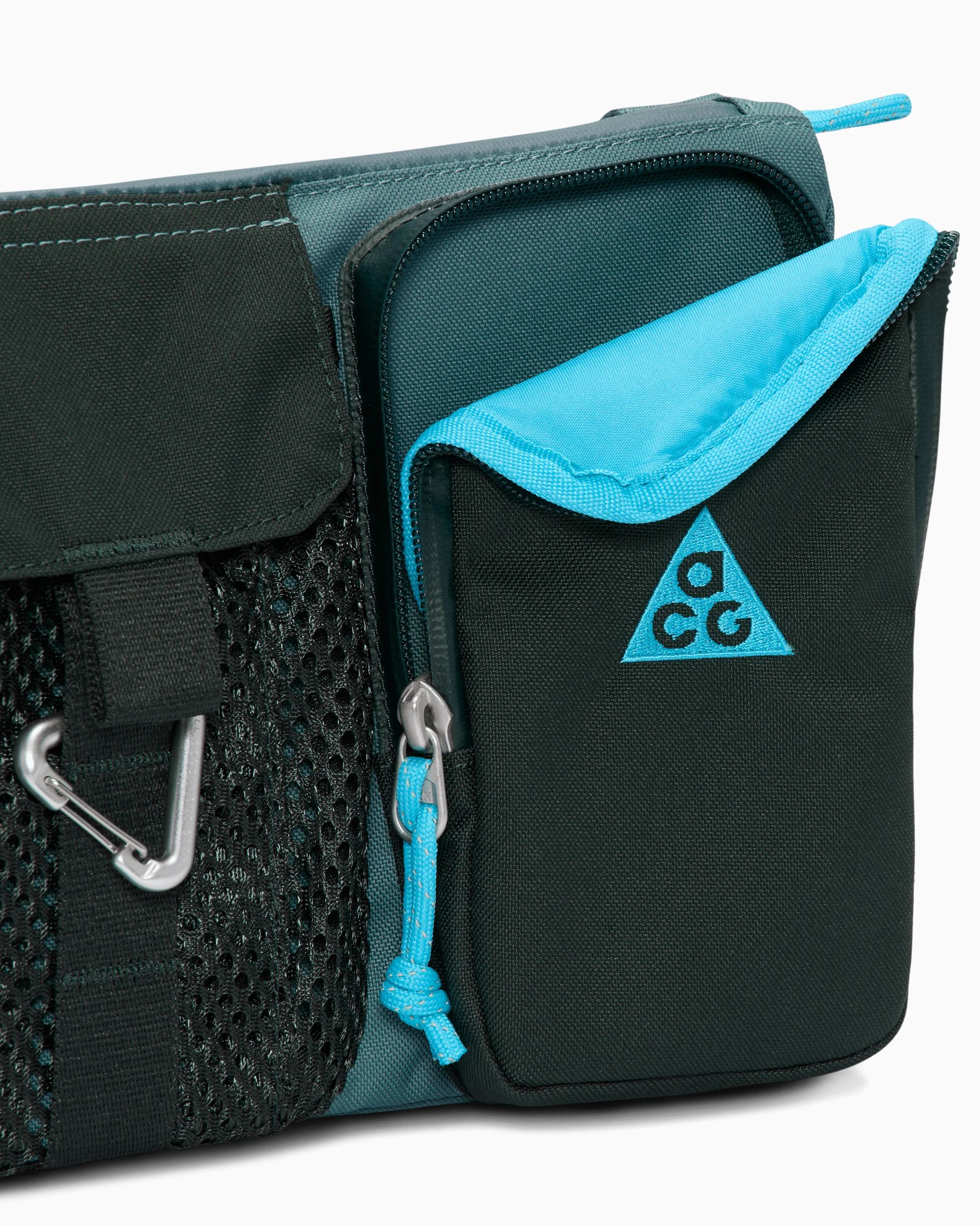 Nike ACG Daymax Unisex Schultertasche - Image 6