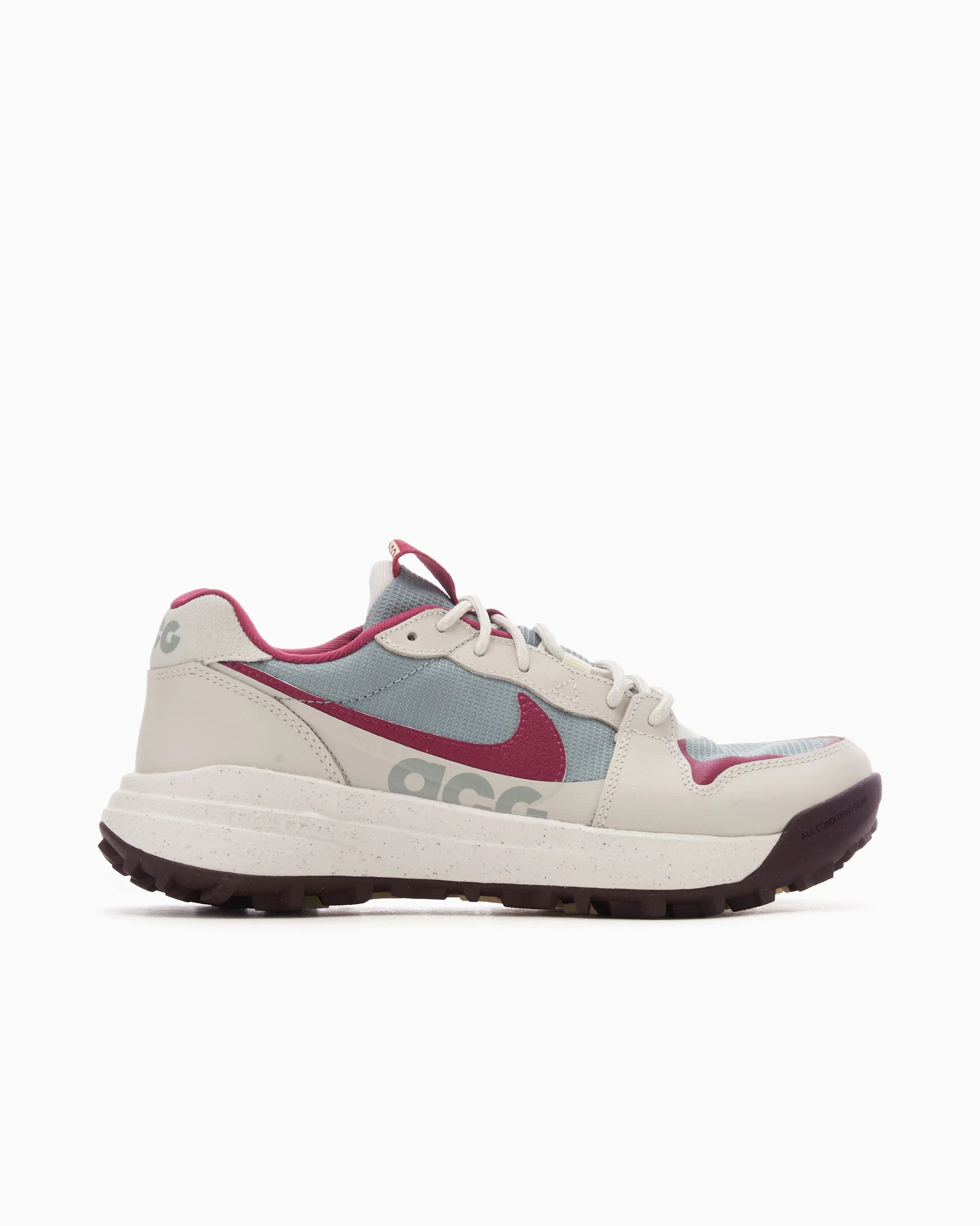Nike ACG Lowcate