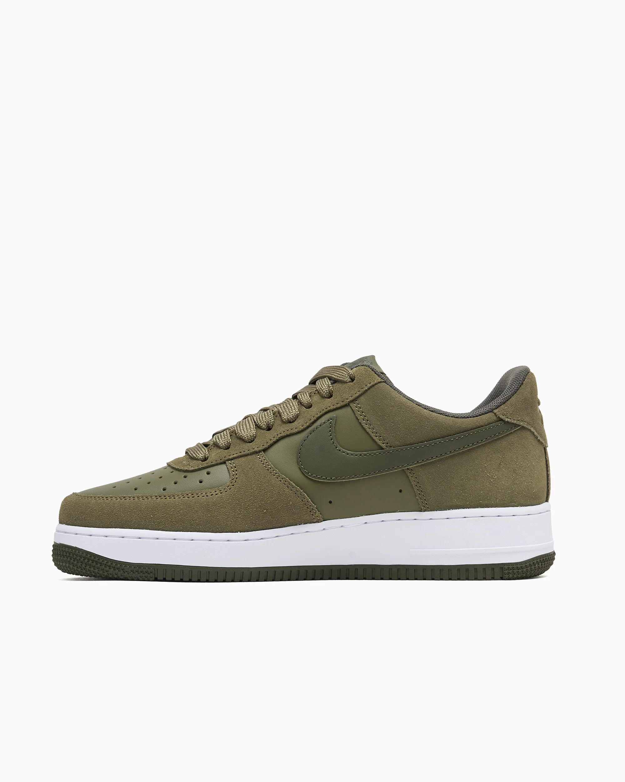 Nike Air Force 1 '07 LV8 - Image 2