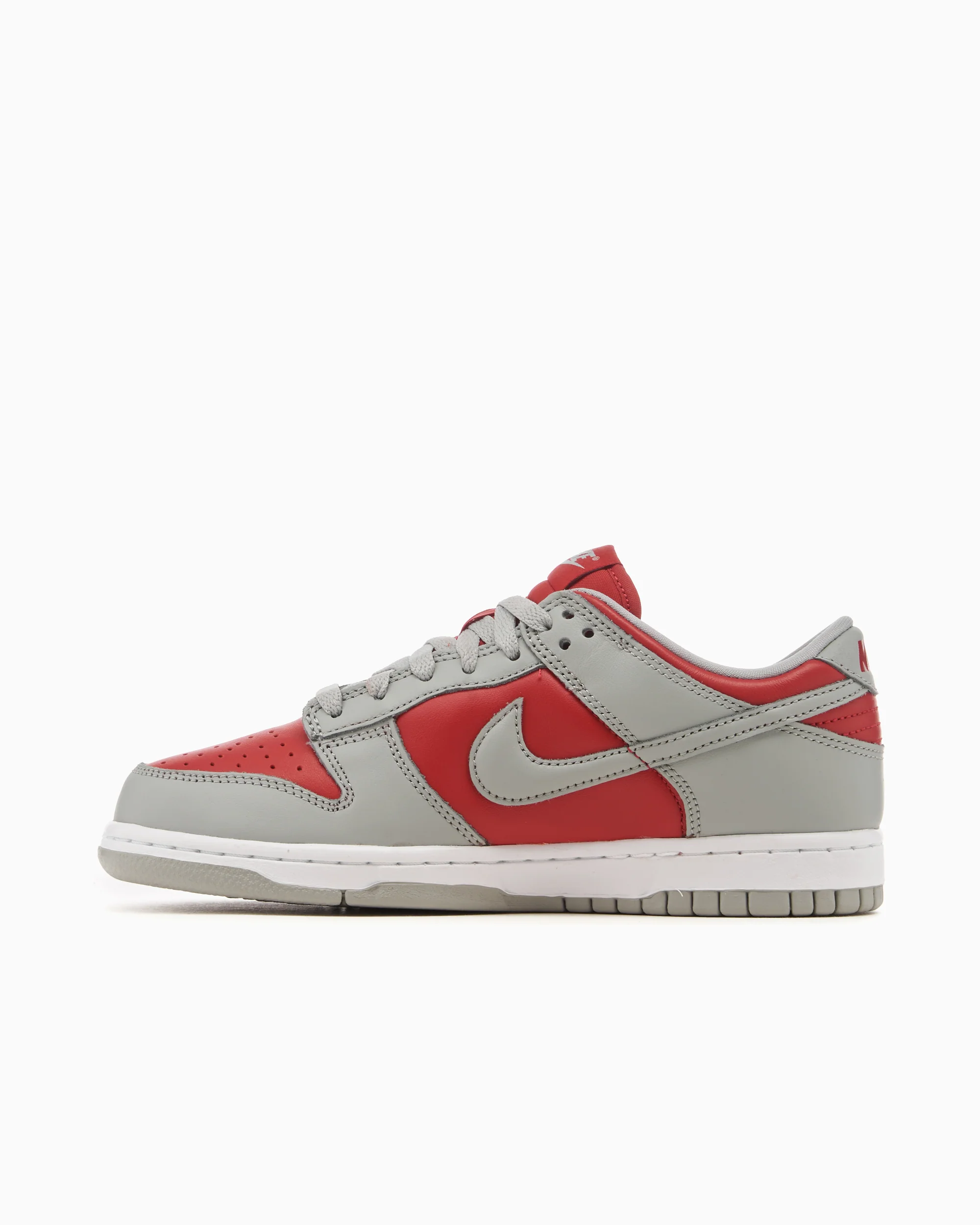 Nike Dunk Low "Ultraman" - Image 2