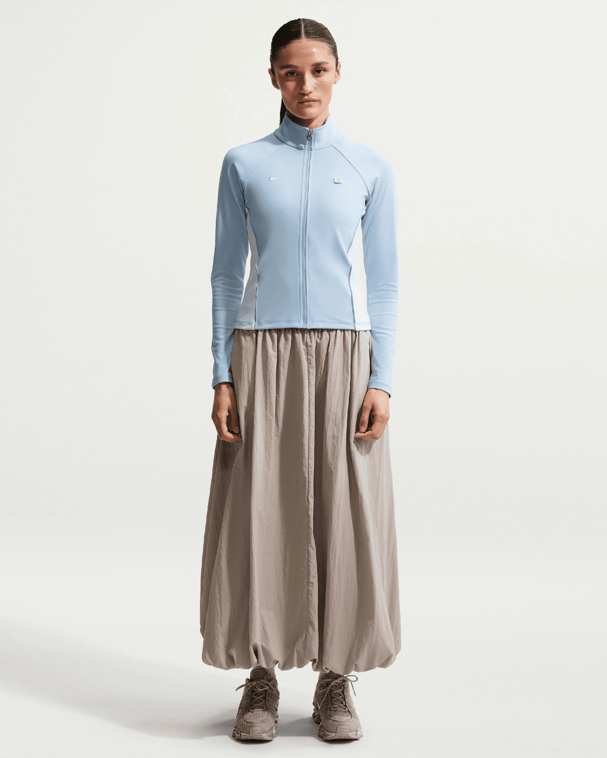 Nike Sportswear Shox Slim Damen-Sweatshirt mit Reißverschluss