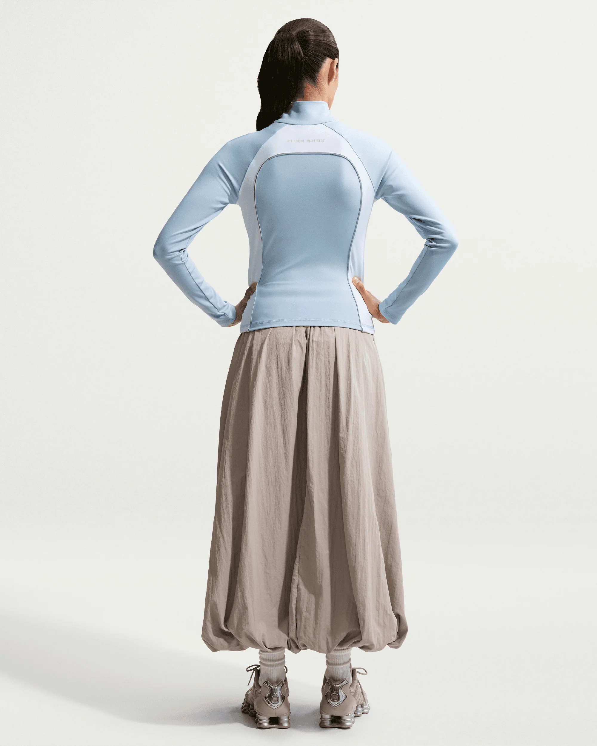 Nike Sportswear Shox Slim Damen-Sweatshirt mit Reißverschluss - Image 3