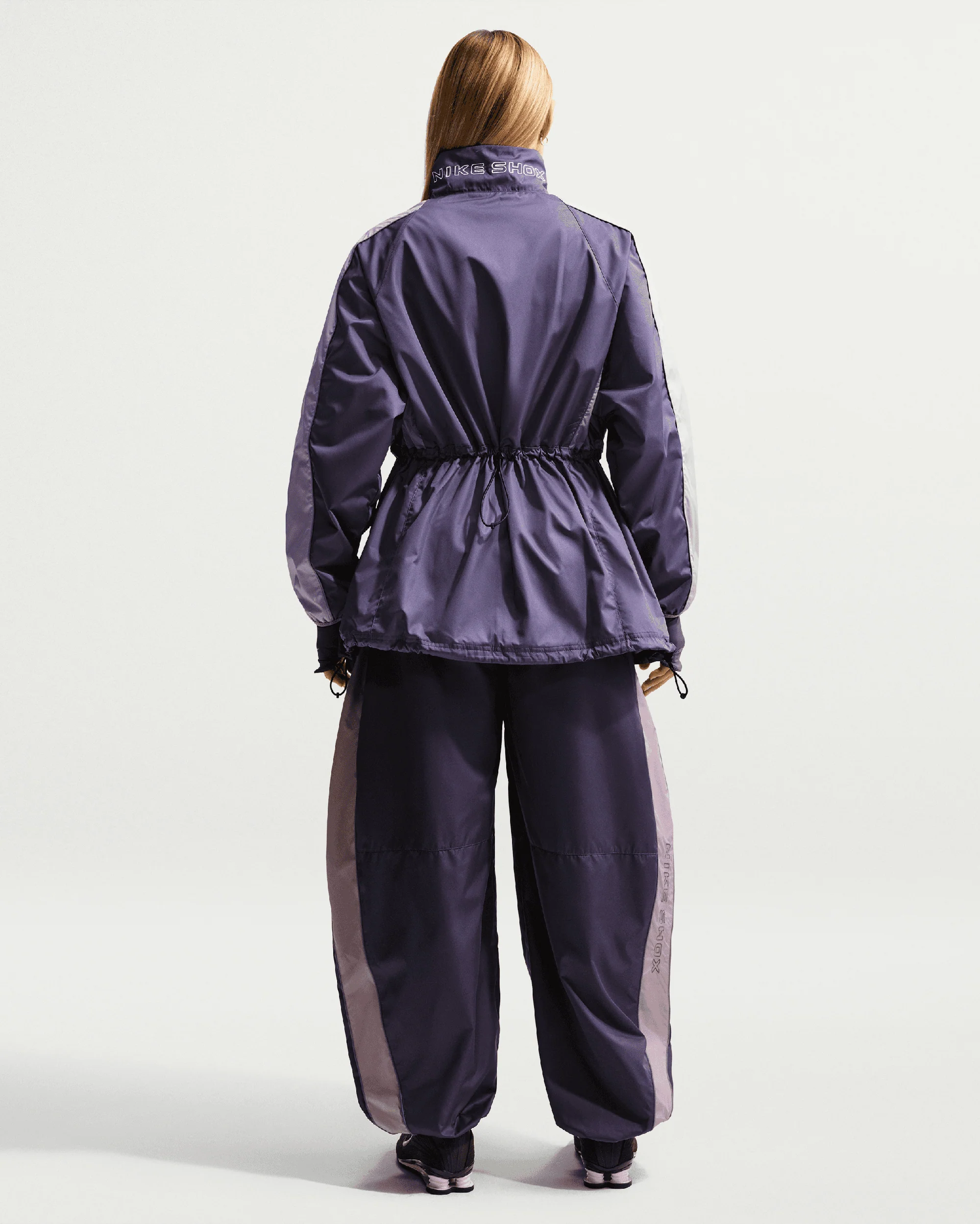 Nike Sportswear Shox Woven Relaxed Damen-Leichte Jacke - Image 4