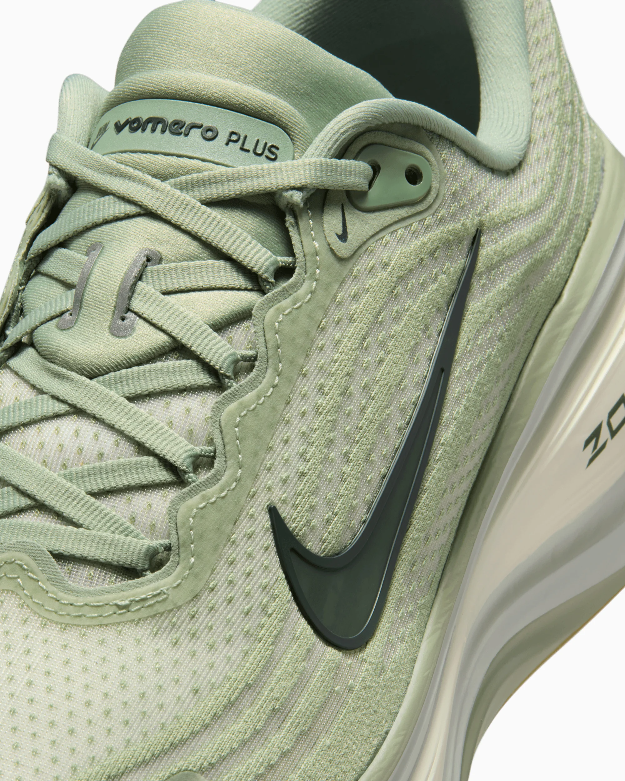 Nike Vomero Plus - Image 7