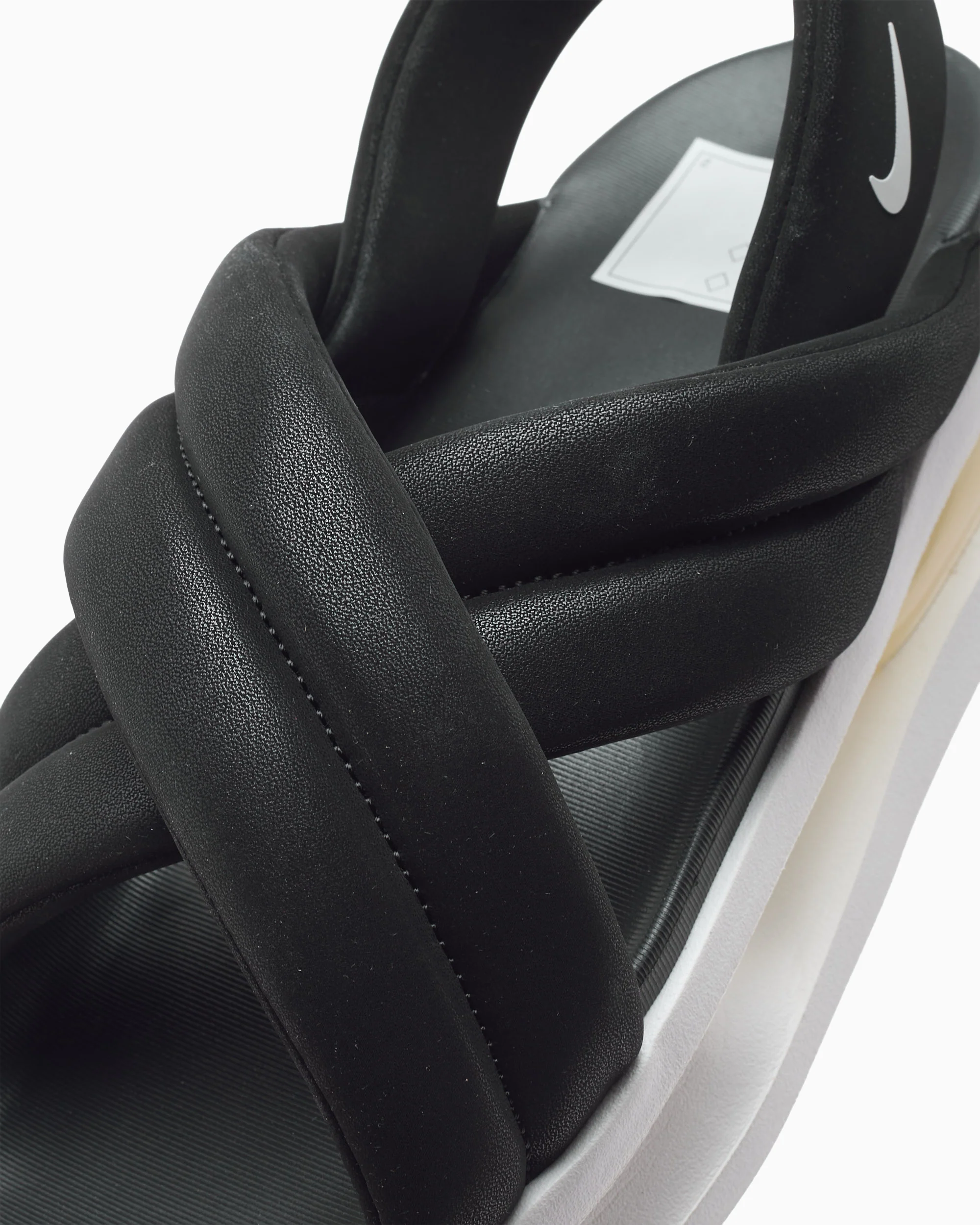 Nike Women's Air Max Isla - Image 8