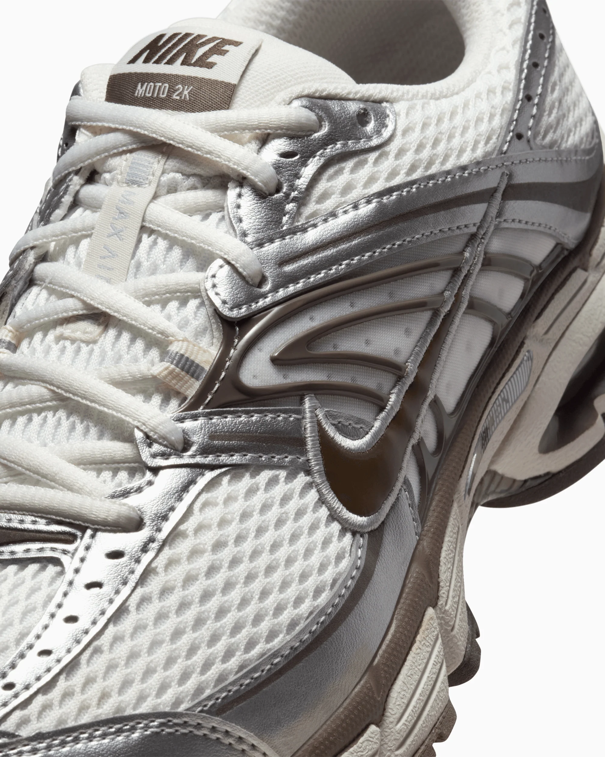Nike Women's Air Max Moto 2K - Image 7
